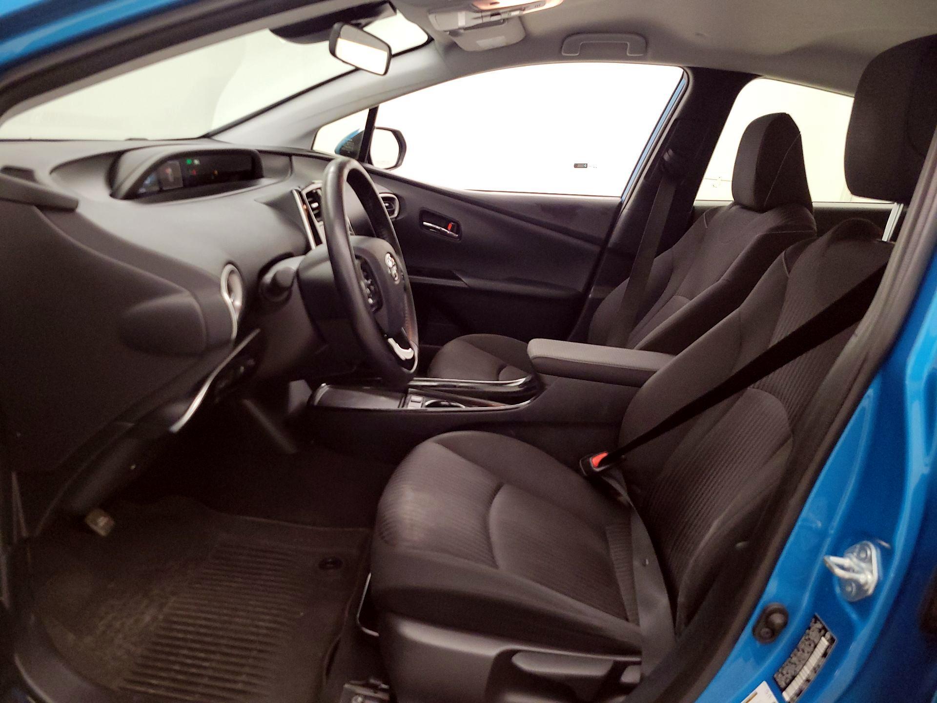 Thumbnail: 2022 Toyota Prius Prime - 11