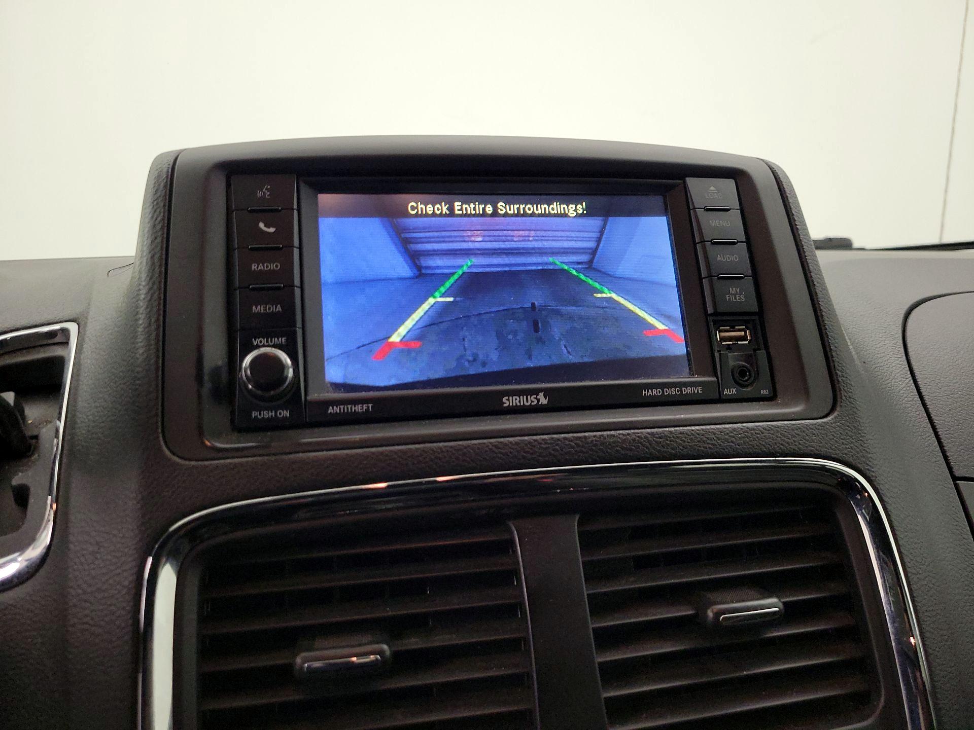 Thumbnail: 2016 Dodge Grand Caravan - 14