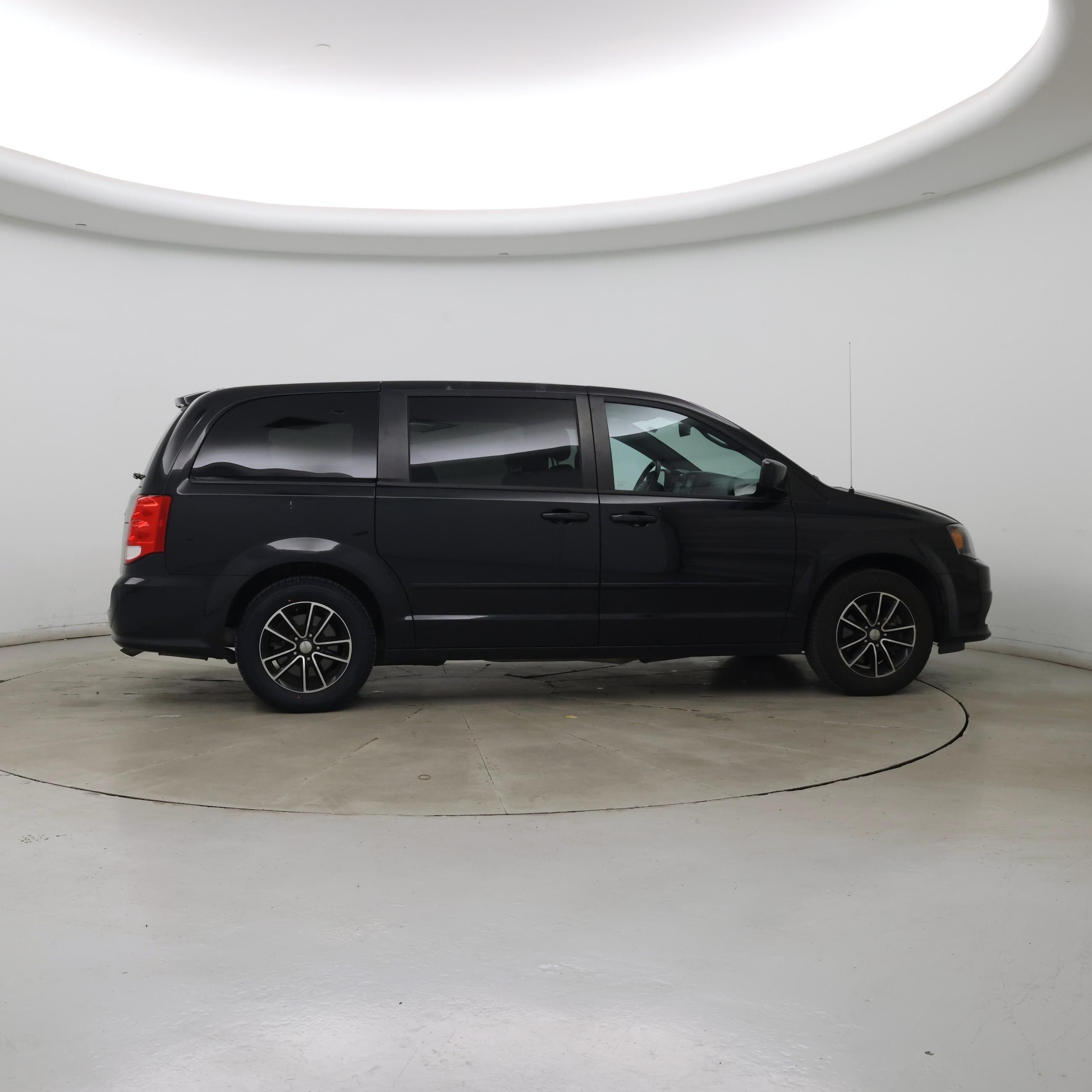 Thumbnail: 2016 Dodge Grand Caravan - 7