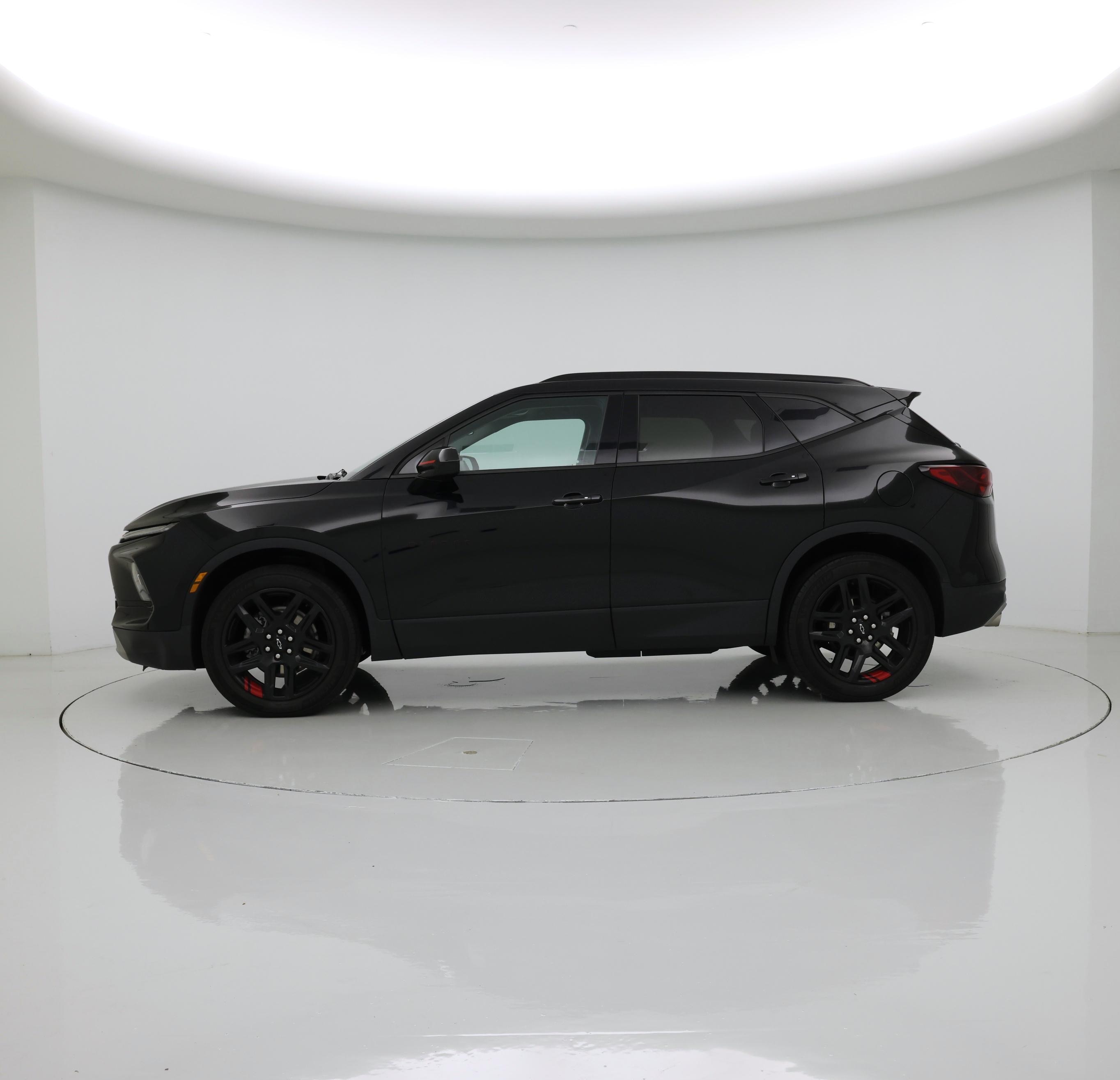 Thumbnail: 2023 Chevrolet Blazer - 3
