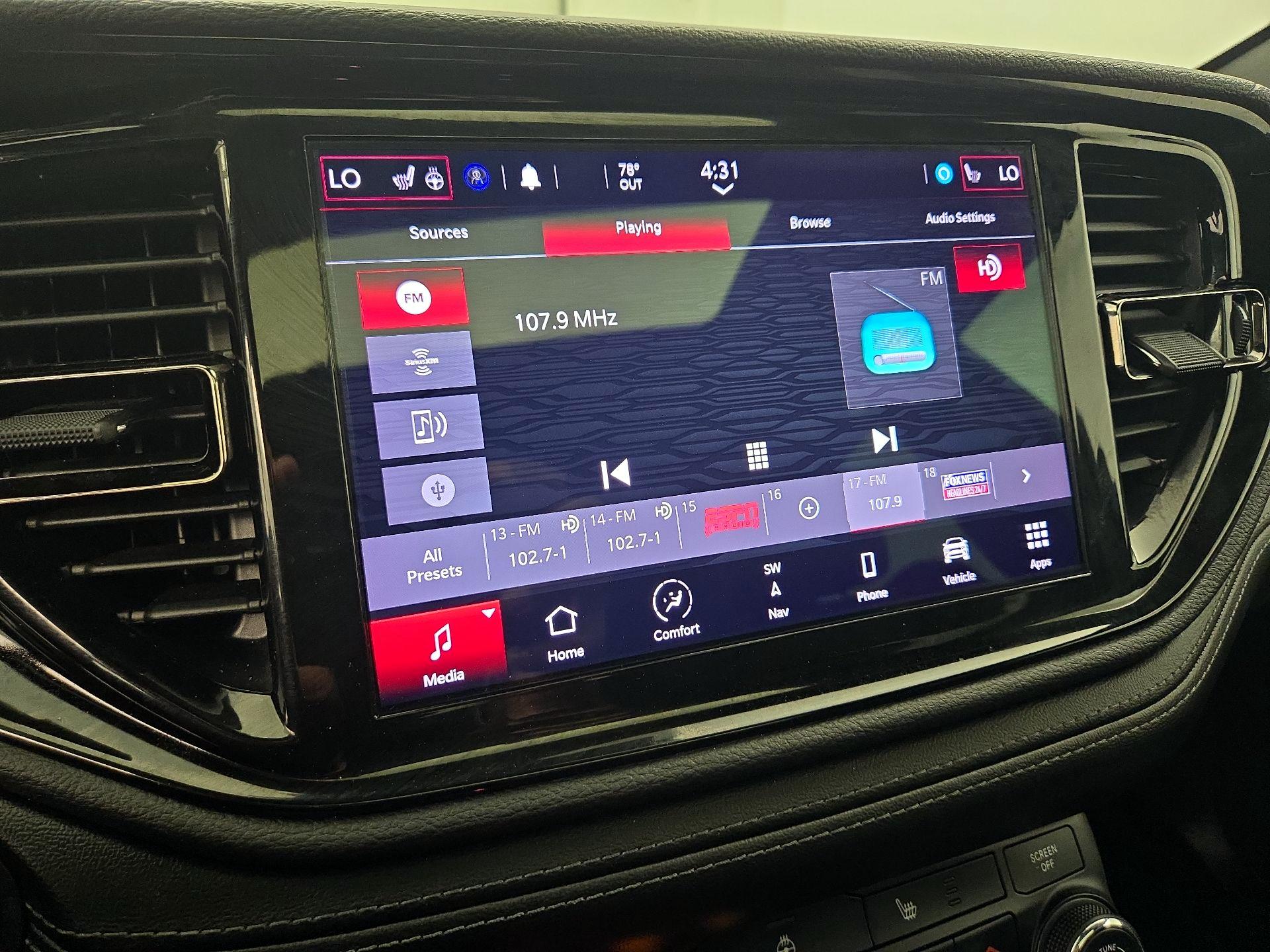 Thumbnail: 2022 Dodge Durango - 16