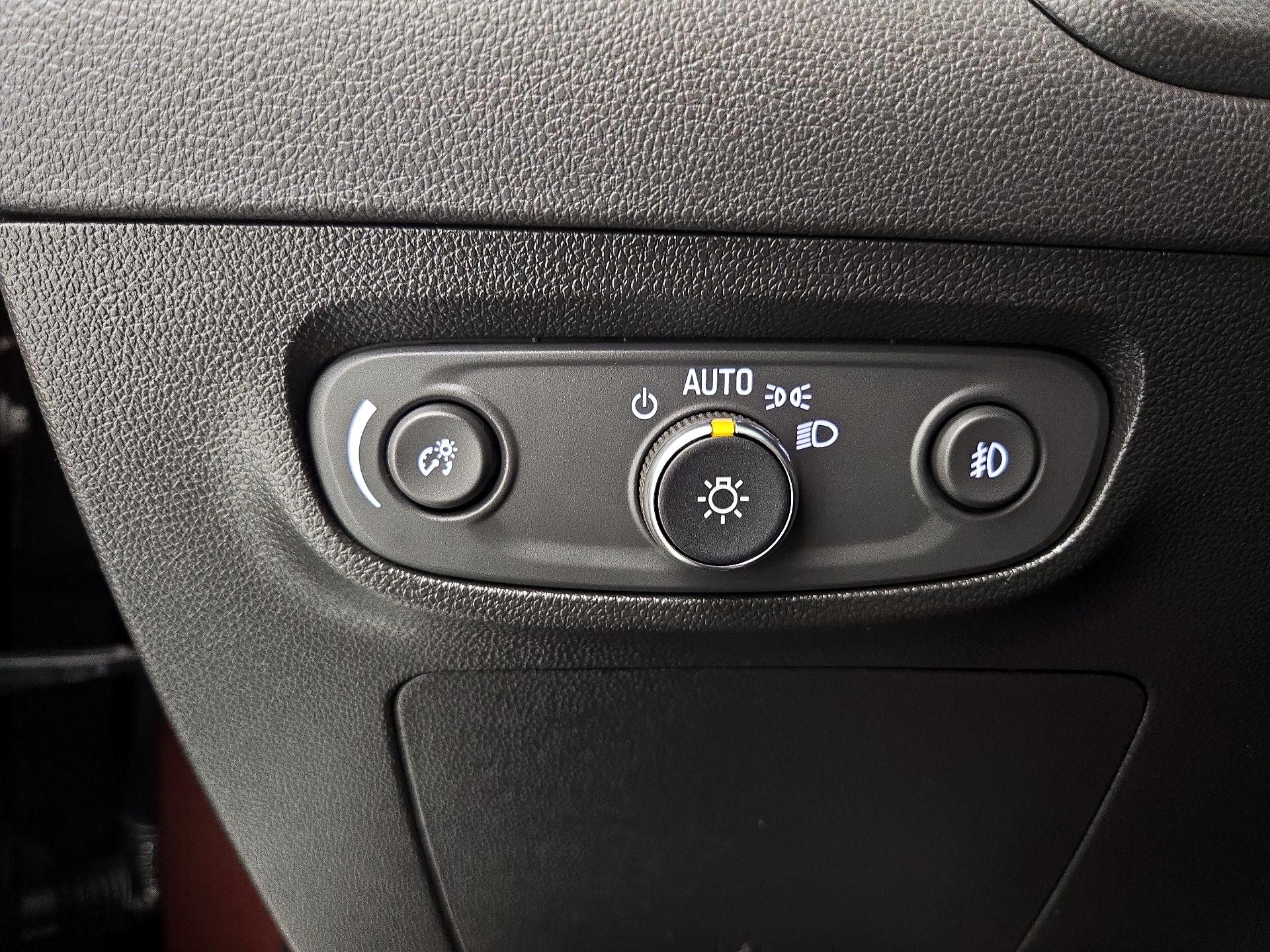 Thumbnail: 2023 Buick Encore GX - 13