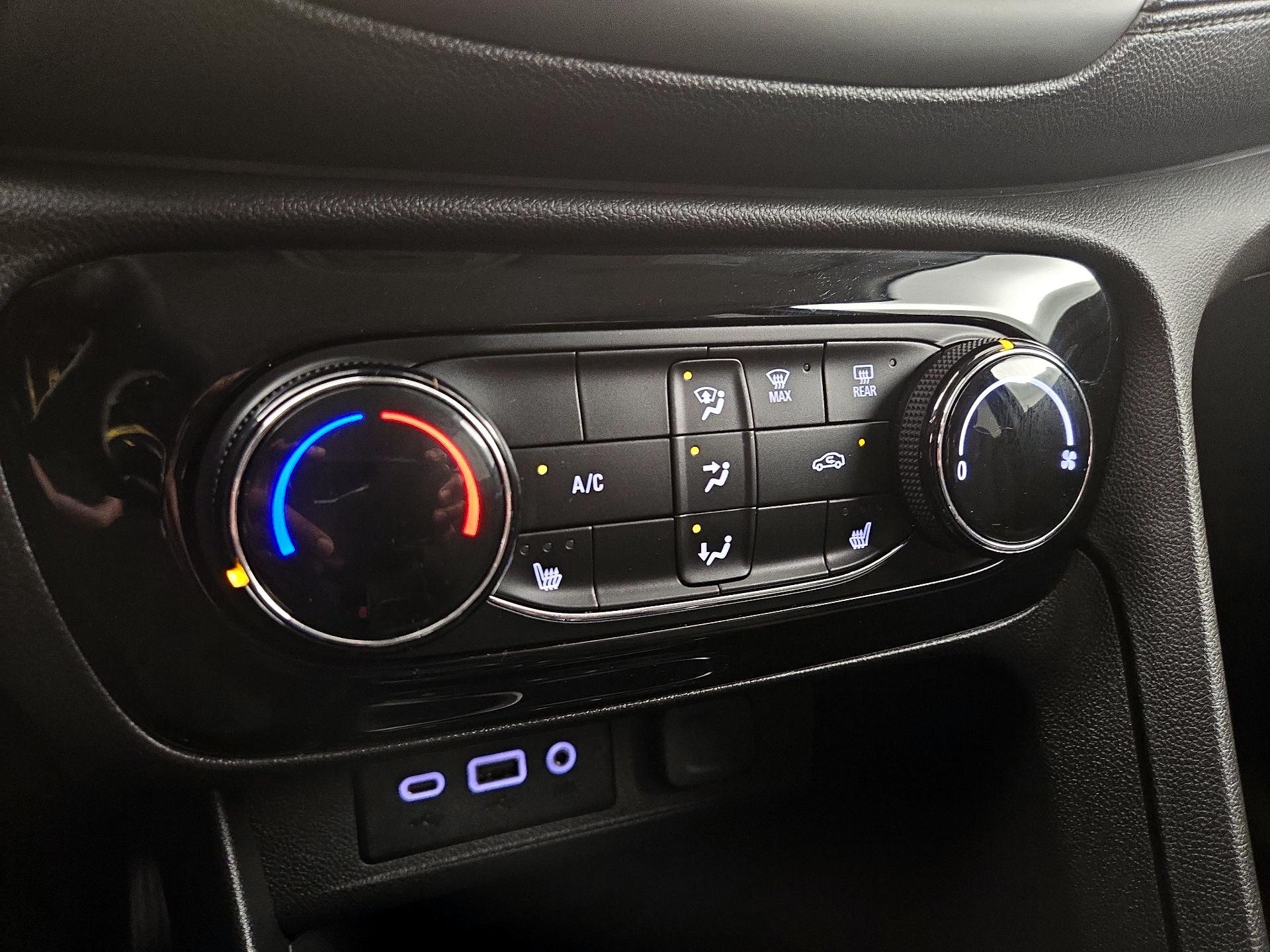 Thumbnail: 2023 Buick Encore GX - 16