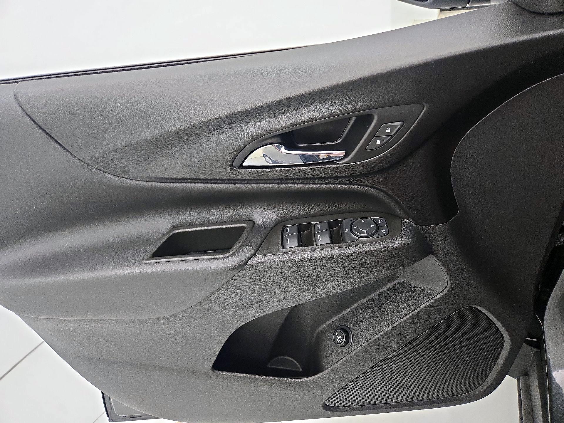 Thumbnail: 2021 Chevrolet Equinox - 12