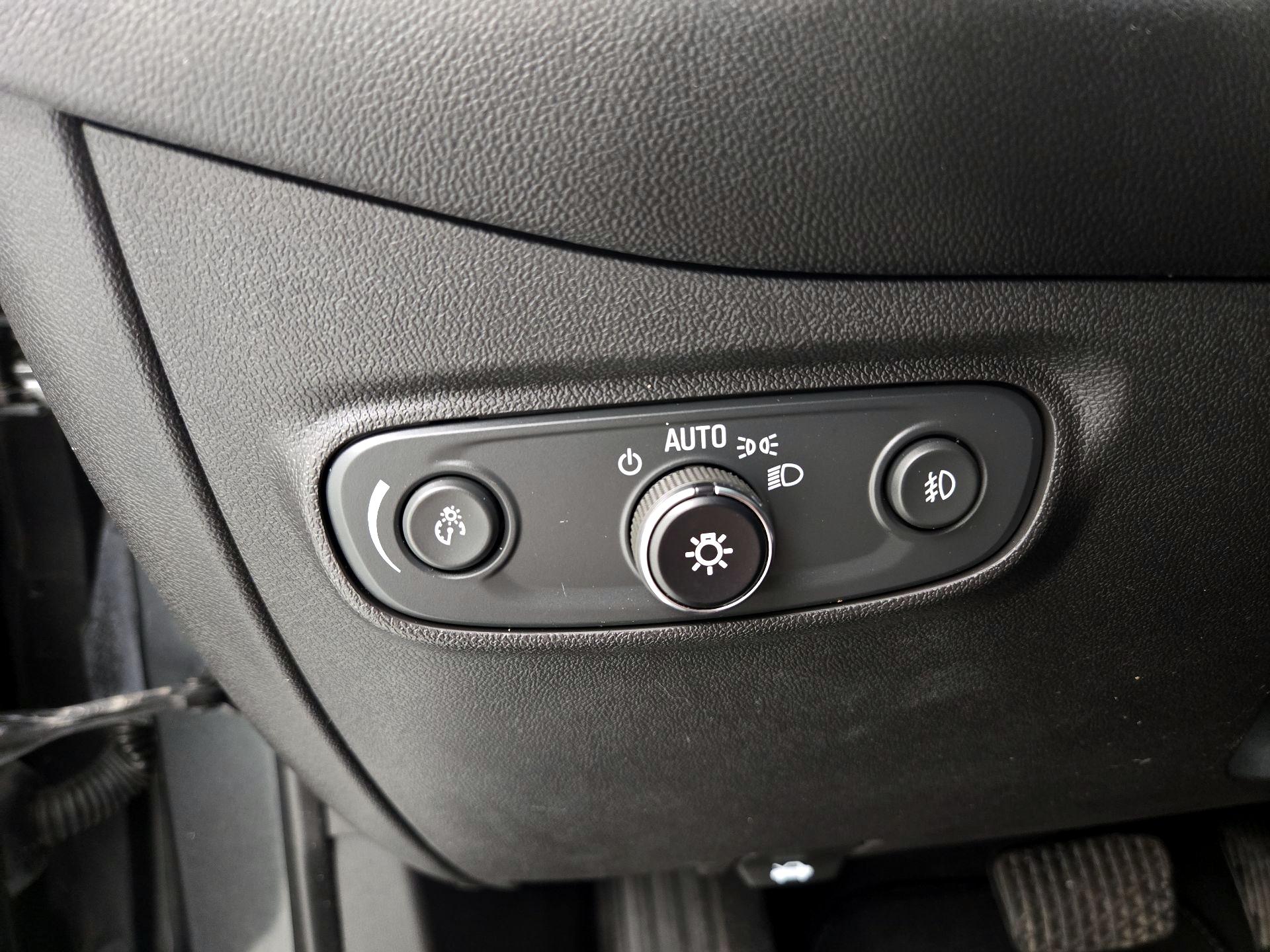 Thumbnail: 2021 Chevrolet Equinox - 13