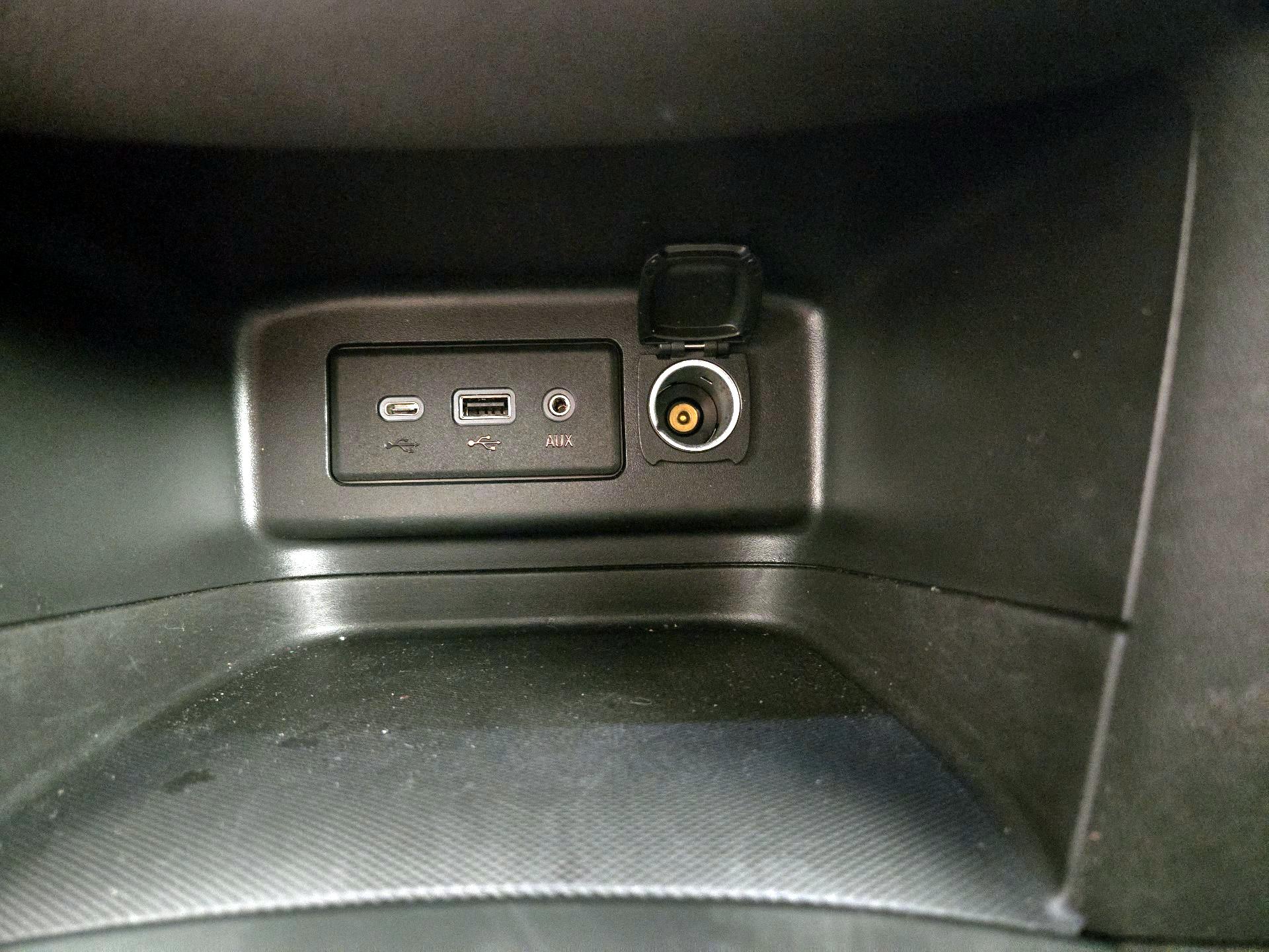 Thumbnail: 2021 Chevrolet Equinox - 18