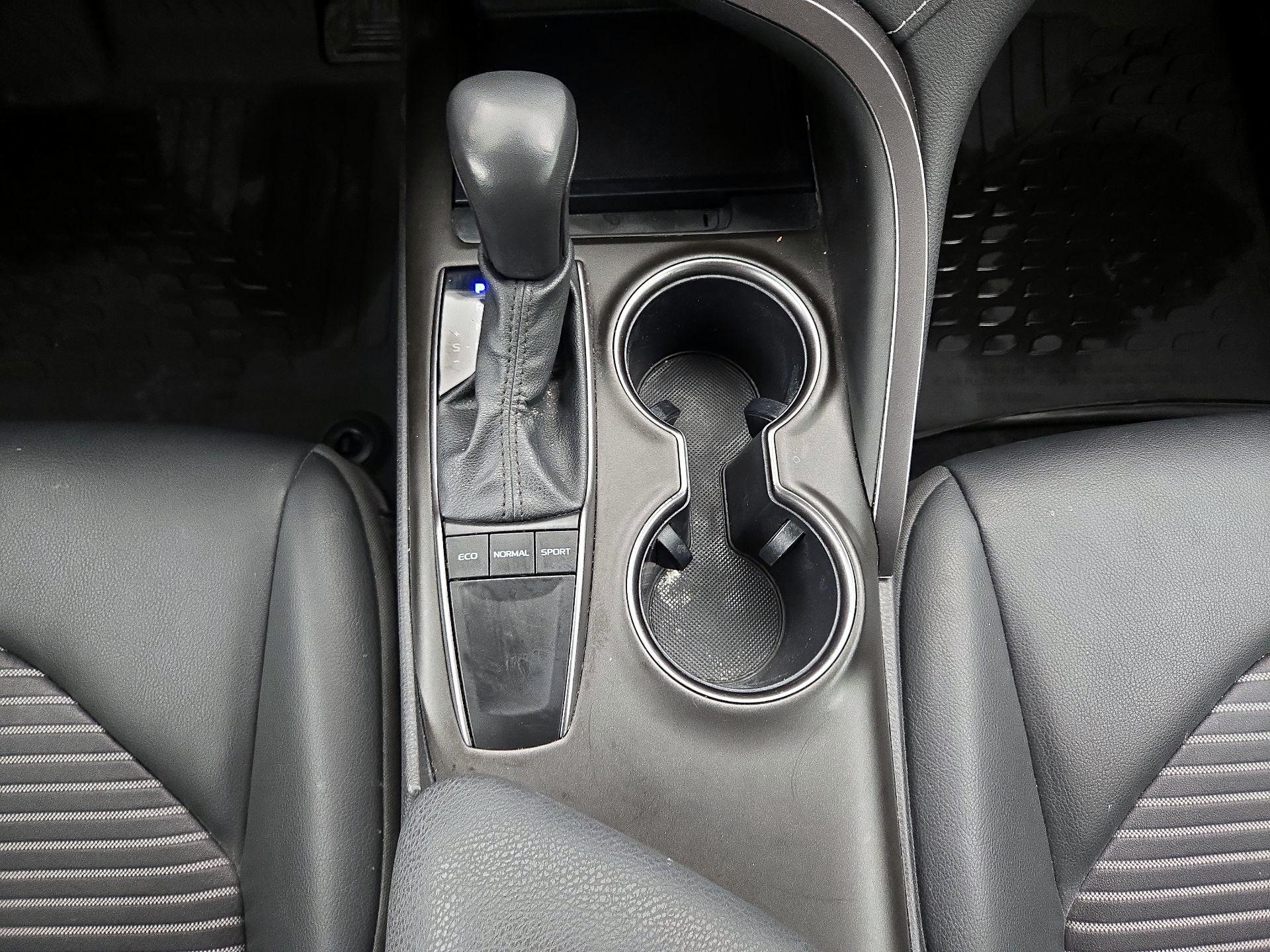 Thumbnail: 2024 Toyota Camry - 17