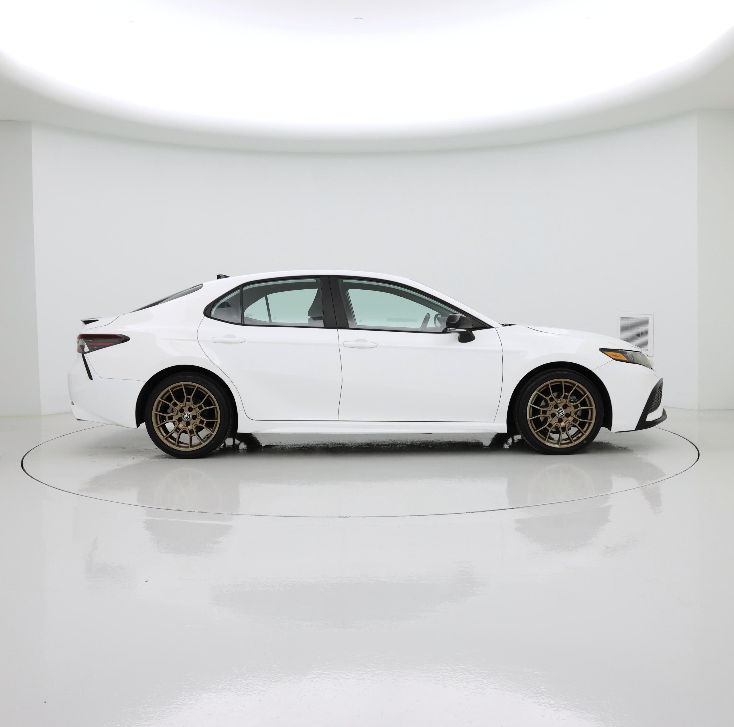 Thumbnail: 2024 Toyota Camry - 7