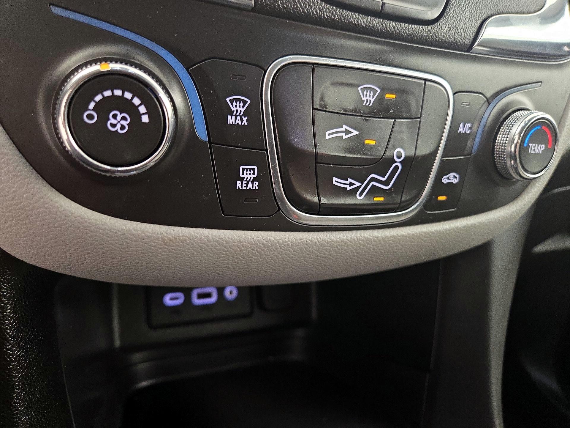 Thumbnail: 2024 Chevrolet Equinox - 16