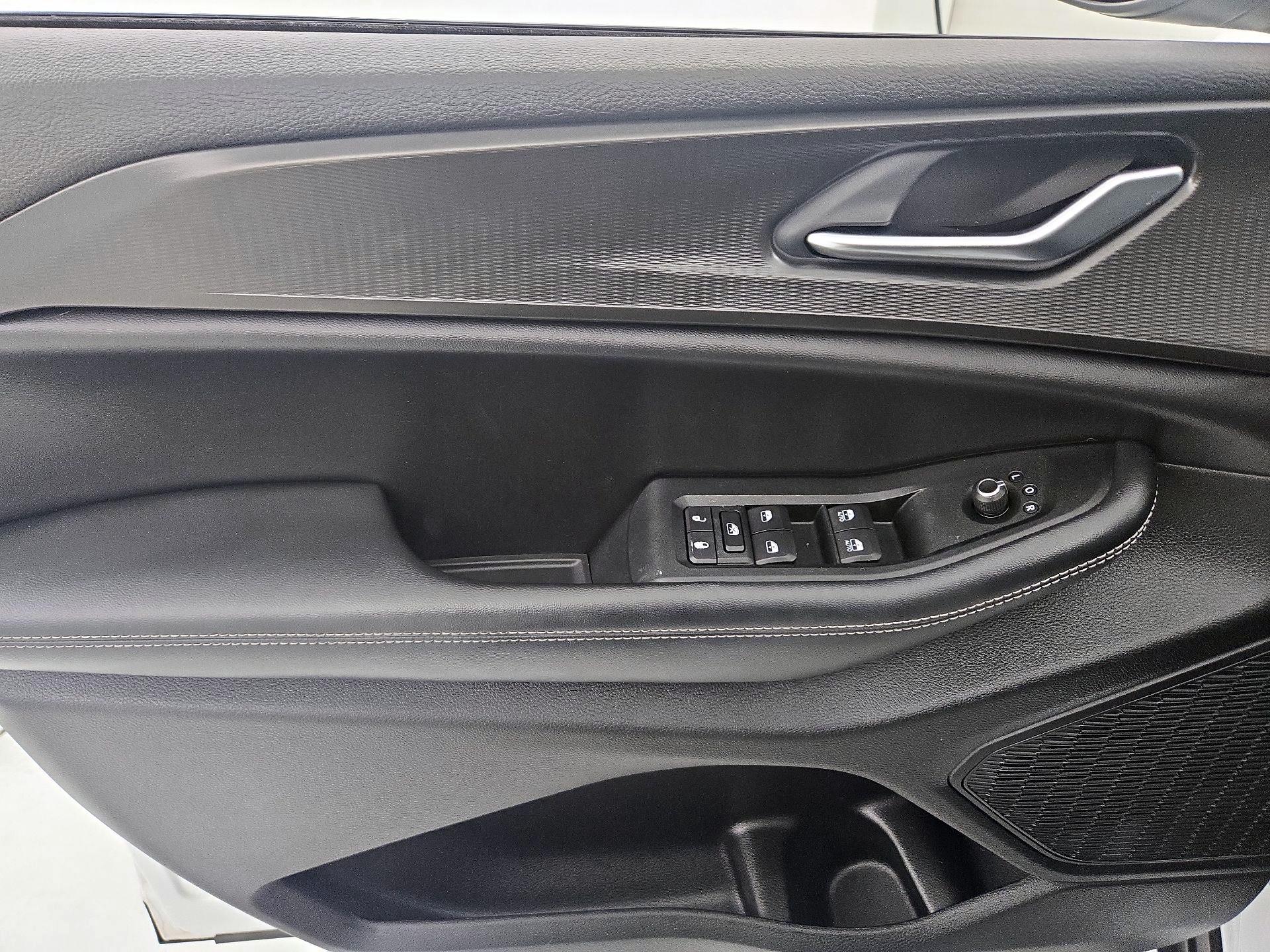 Thumbnail: 2023 Jeep Grand Cherokee - 12