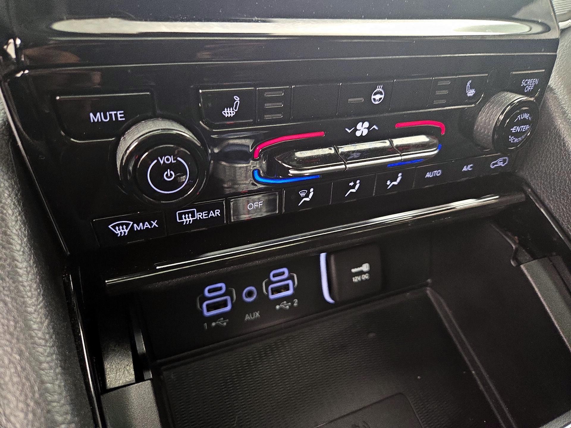 Thumbnail: 2023 Jeep Grand Cherokee - 16