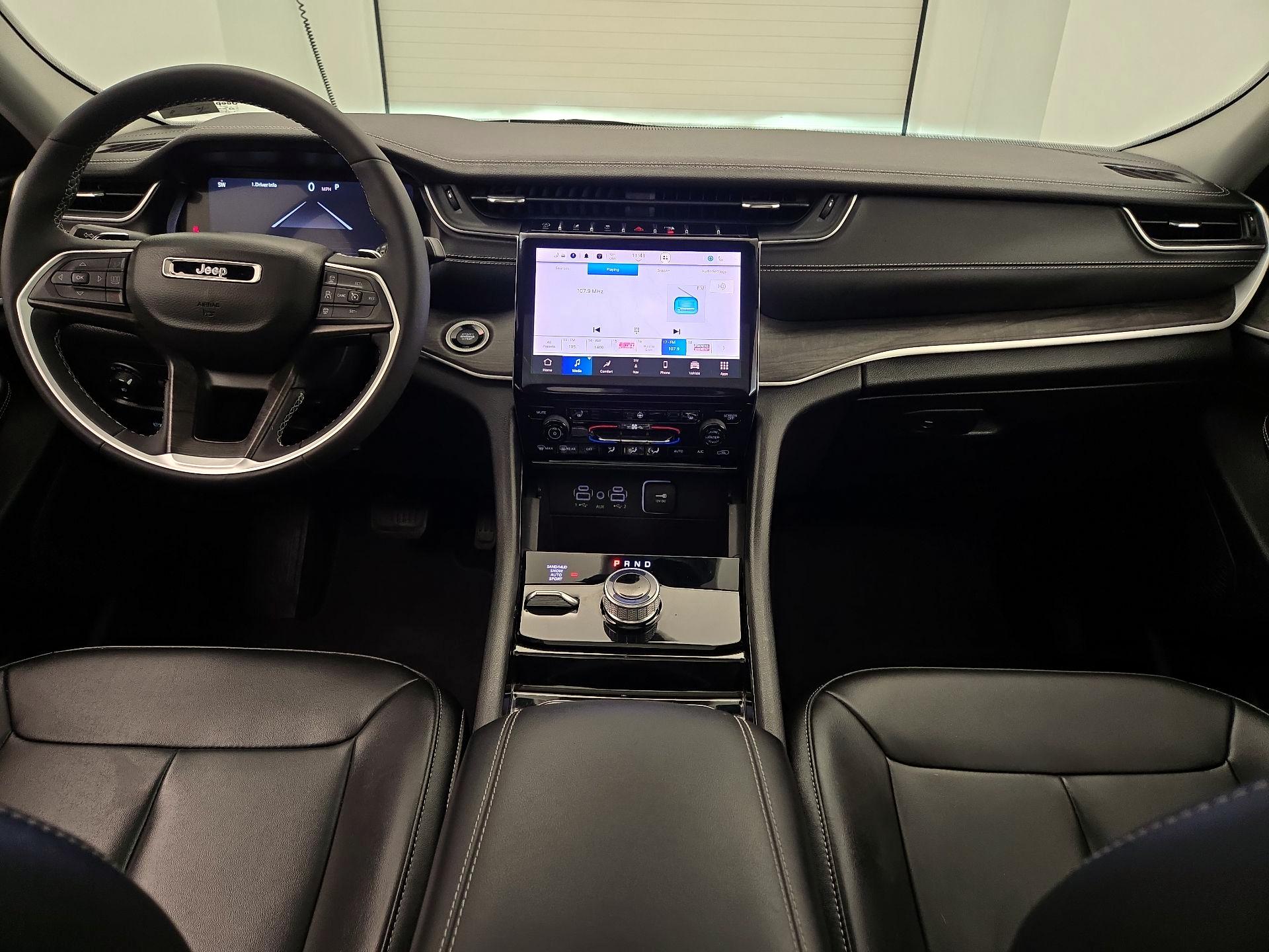 Thumbnail: 2023 Jeep Grand Cherokee - 9