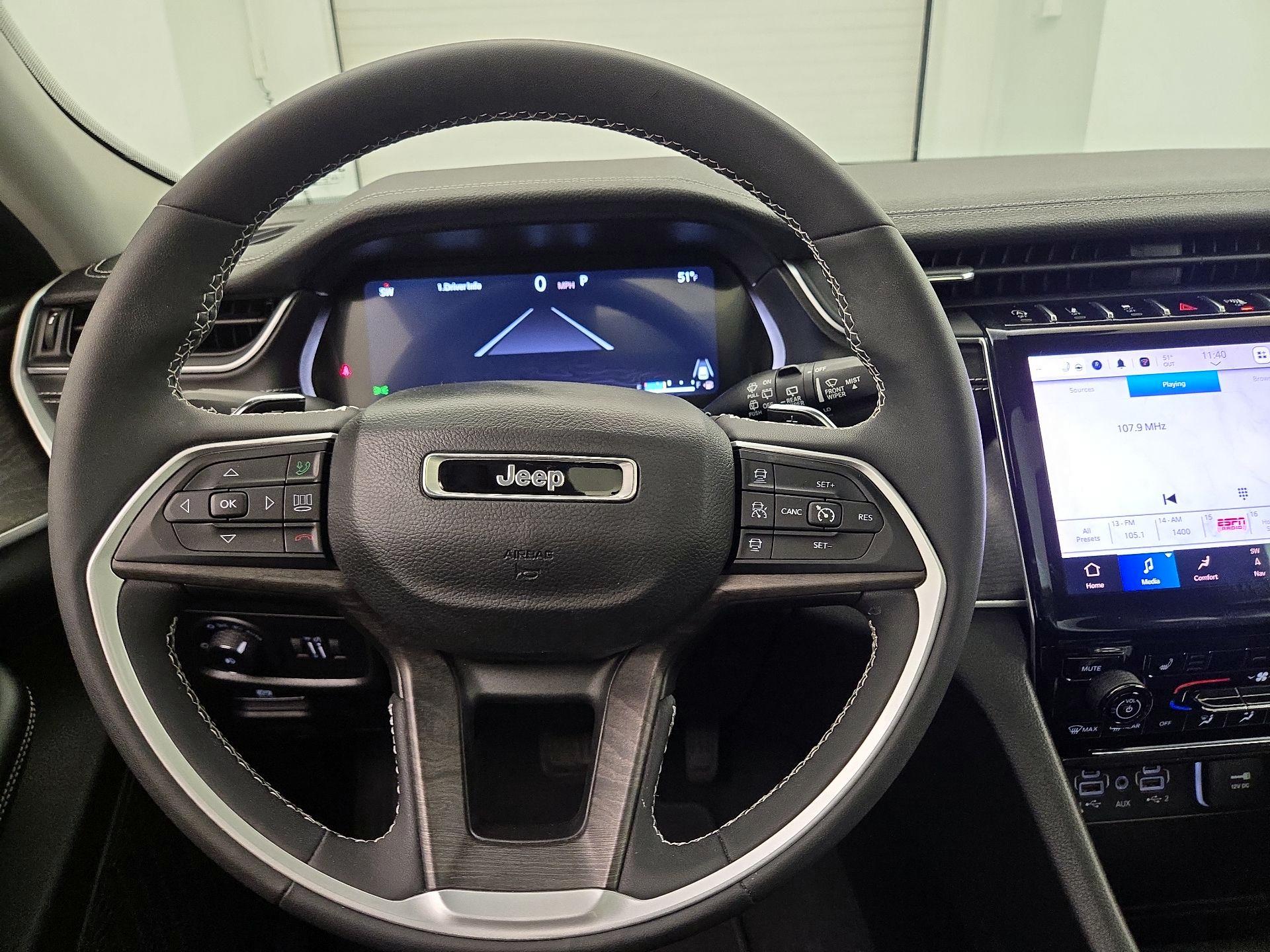 Thumbnail: 2023 Jeep Grand Cherokee - 10