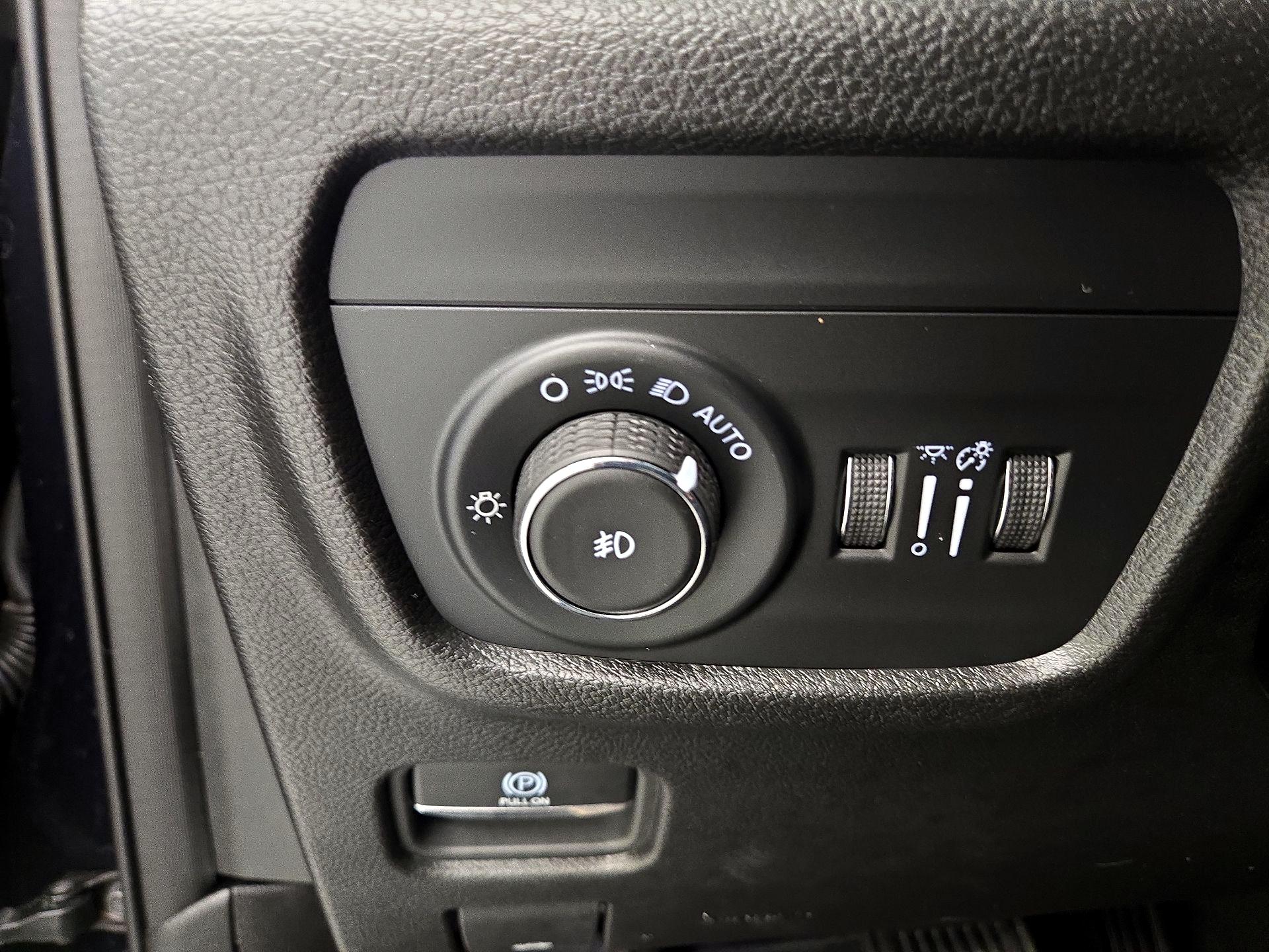 Thumbnail: 2023 Jeep Grand Cherokee - 13