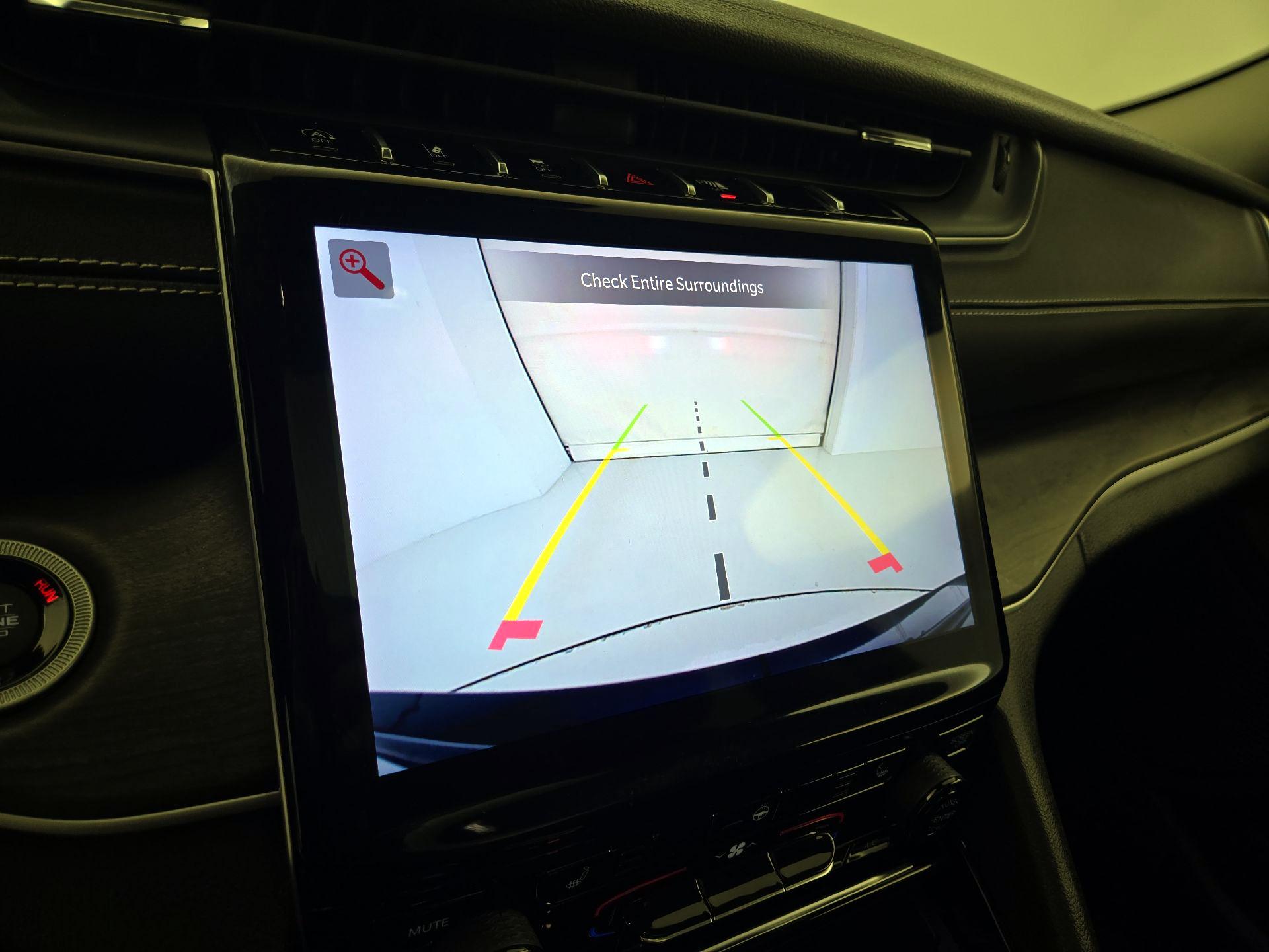 Thumbnail: 2023 Jeep Grand Cherokee - 15