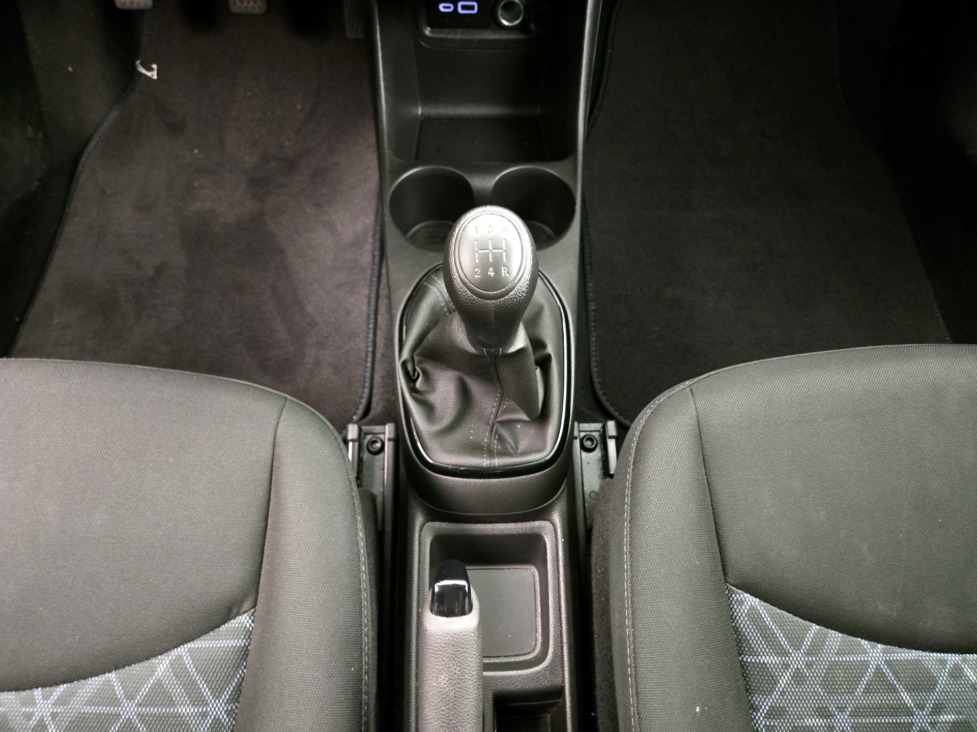 Thumbnail: 2022 Chevrolet Spark - 17