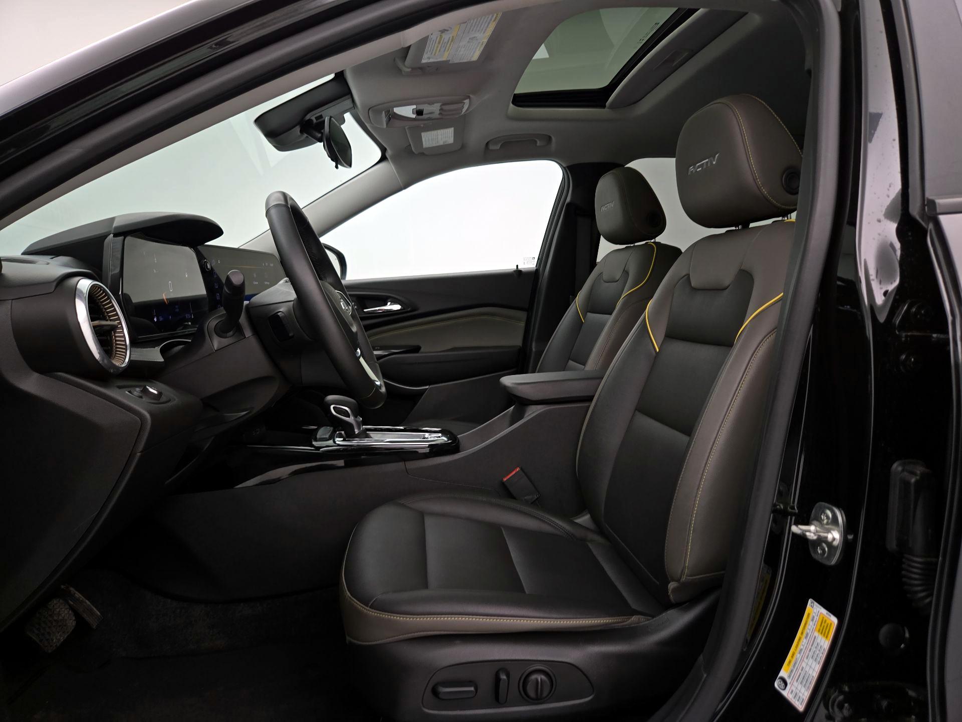 Thumbnail: 2024 Chevrolet Trax - 11