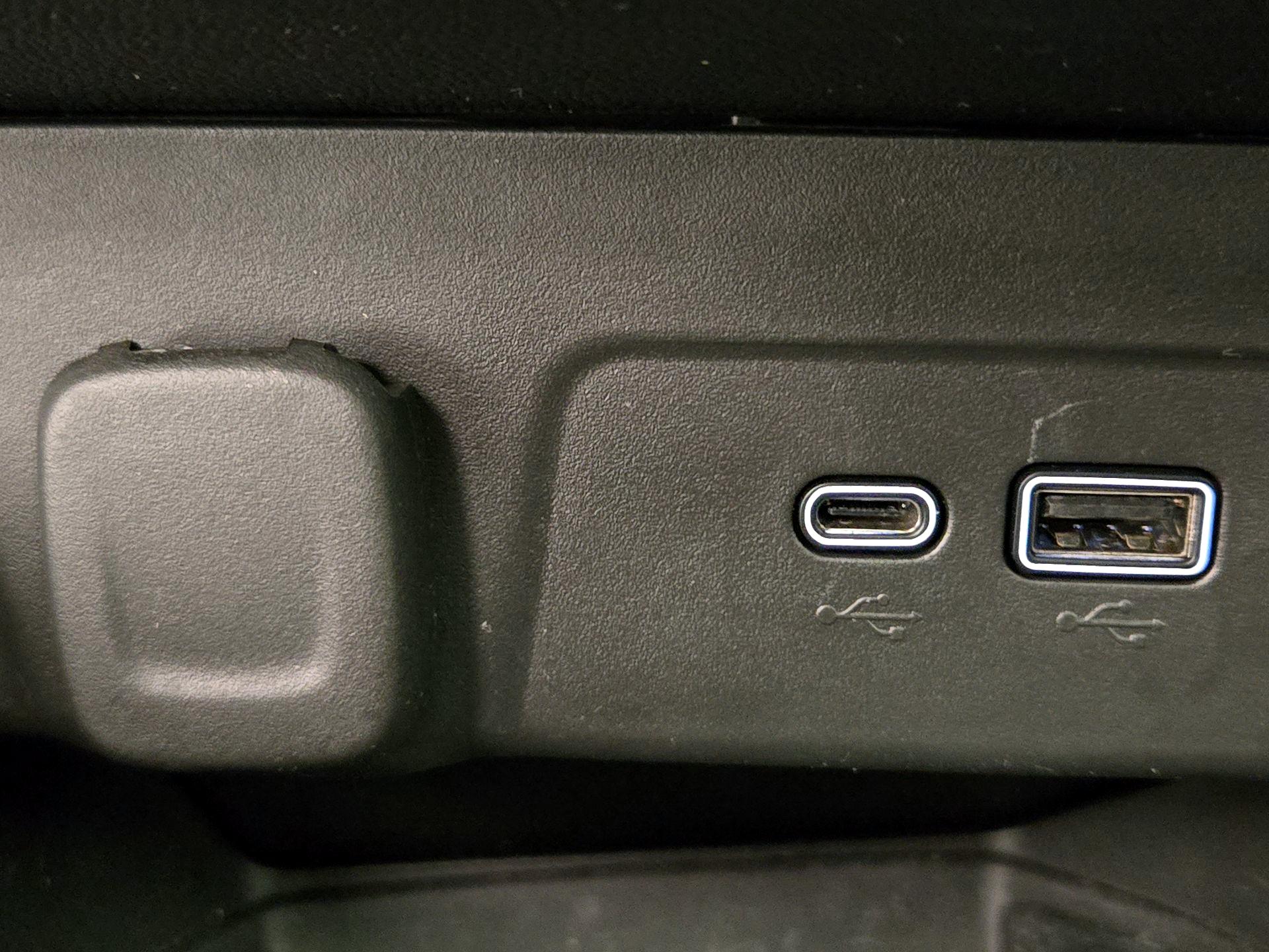 Thumbnail: 2024 Chevrolet Trax - 18