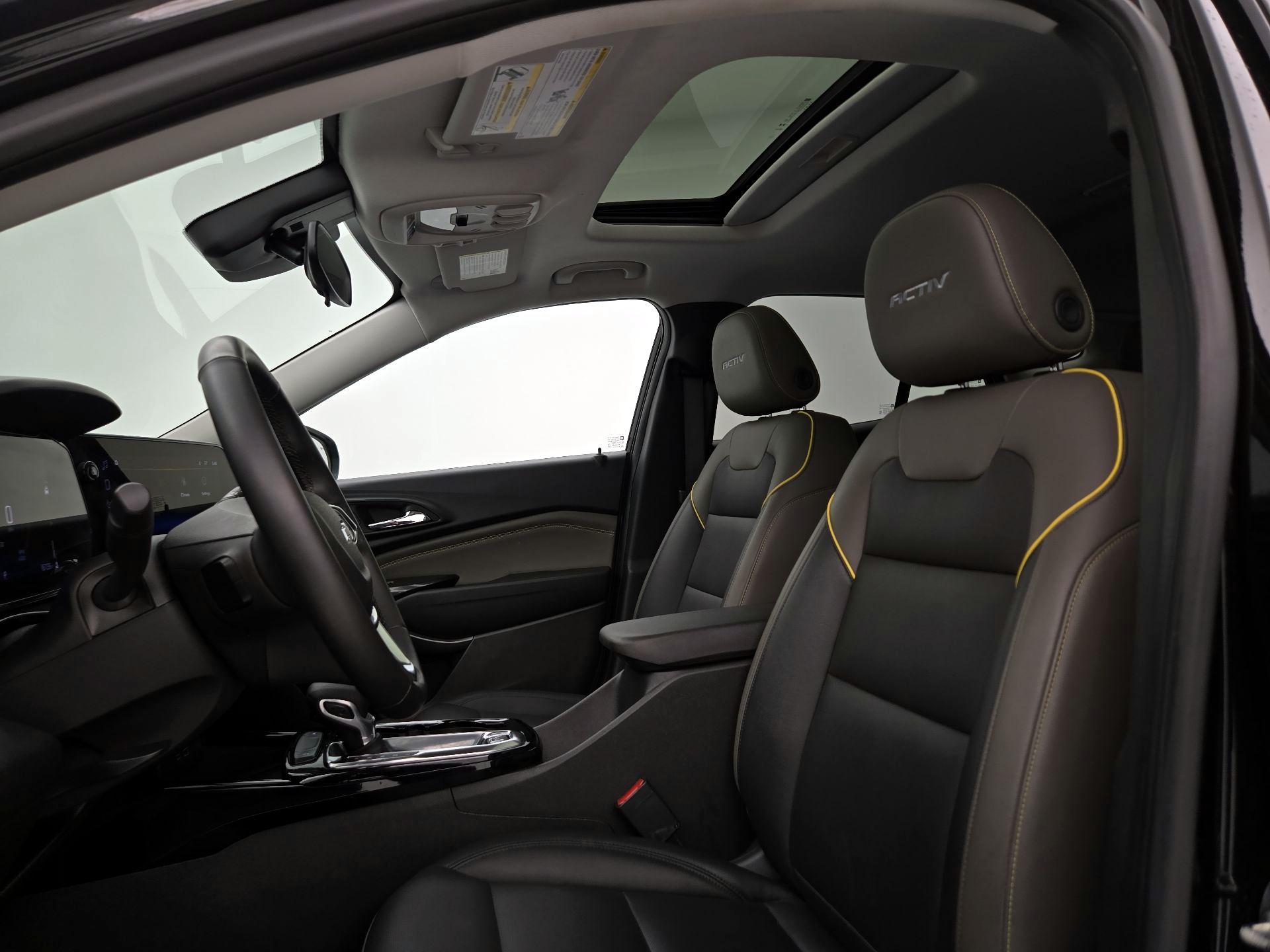 Thumbnail: 2024 Chevrolet Trax - 19