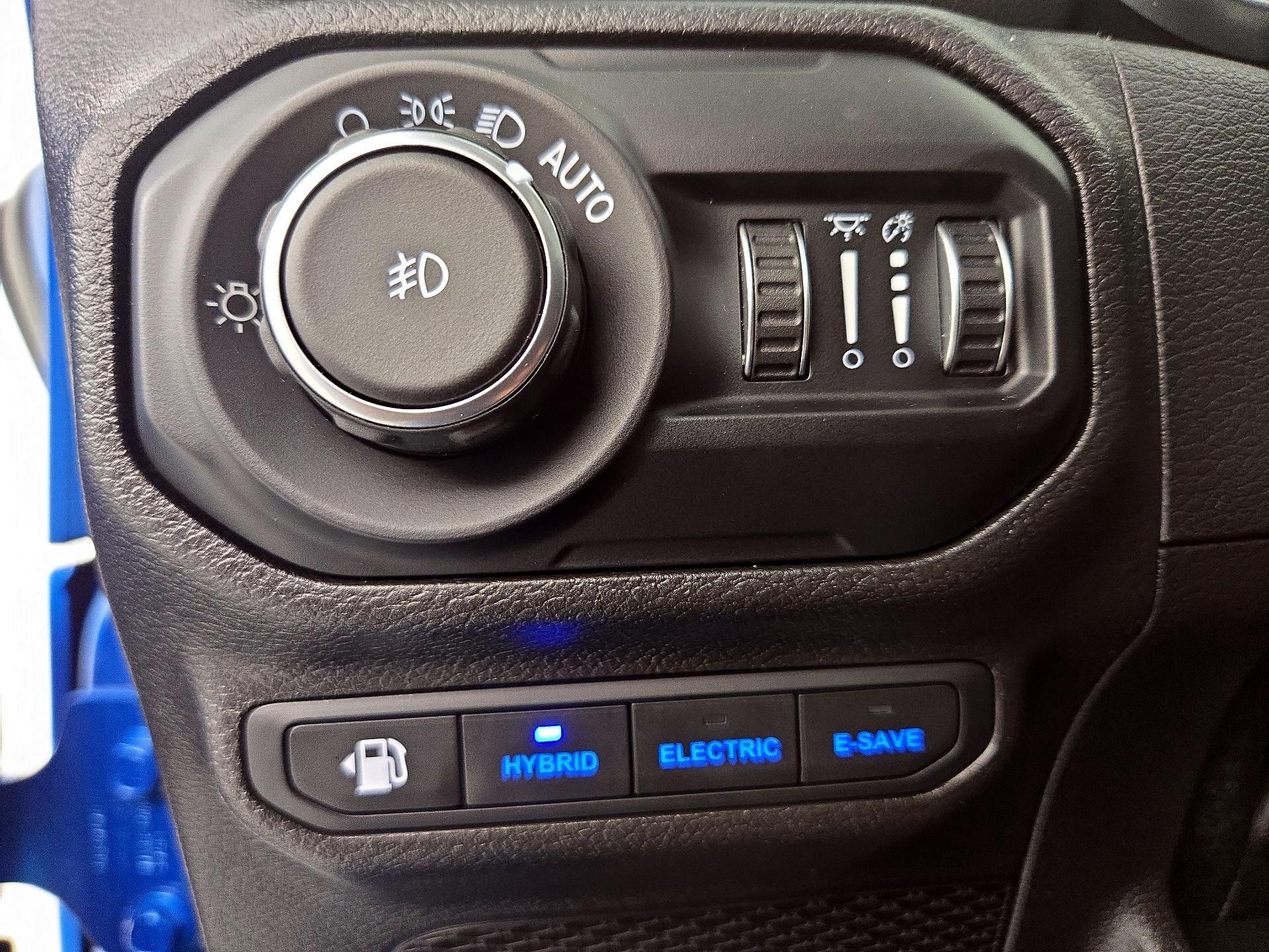 Thumbnail: 2022 Jeep Wrangler - 13