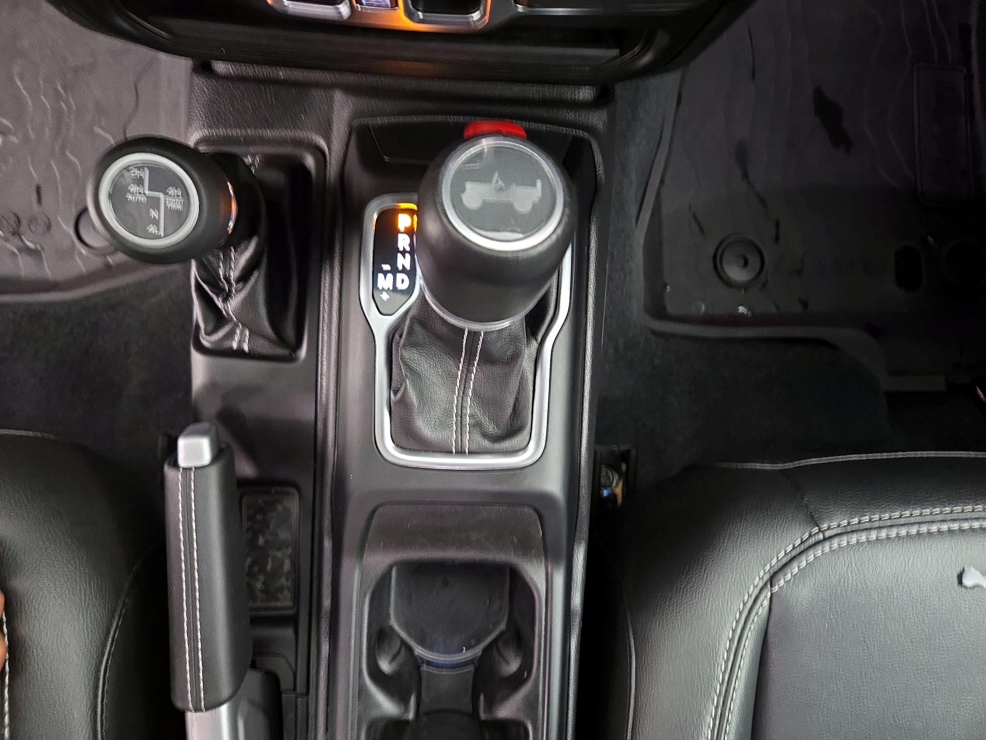 Thumbnail: 2022 Jeep Wrangler - 18