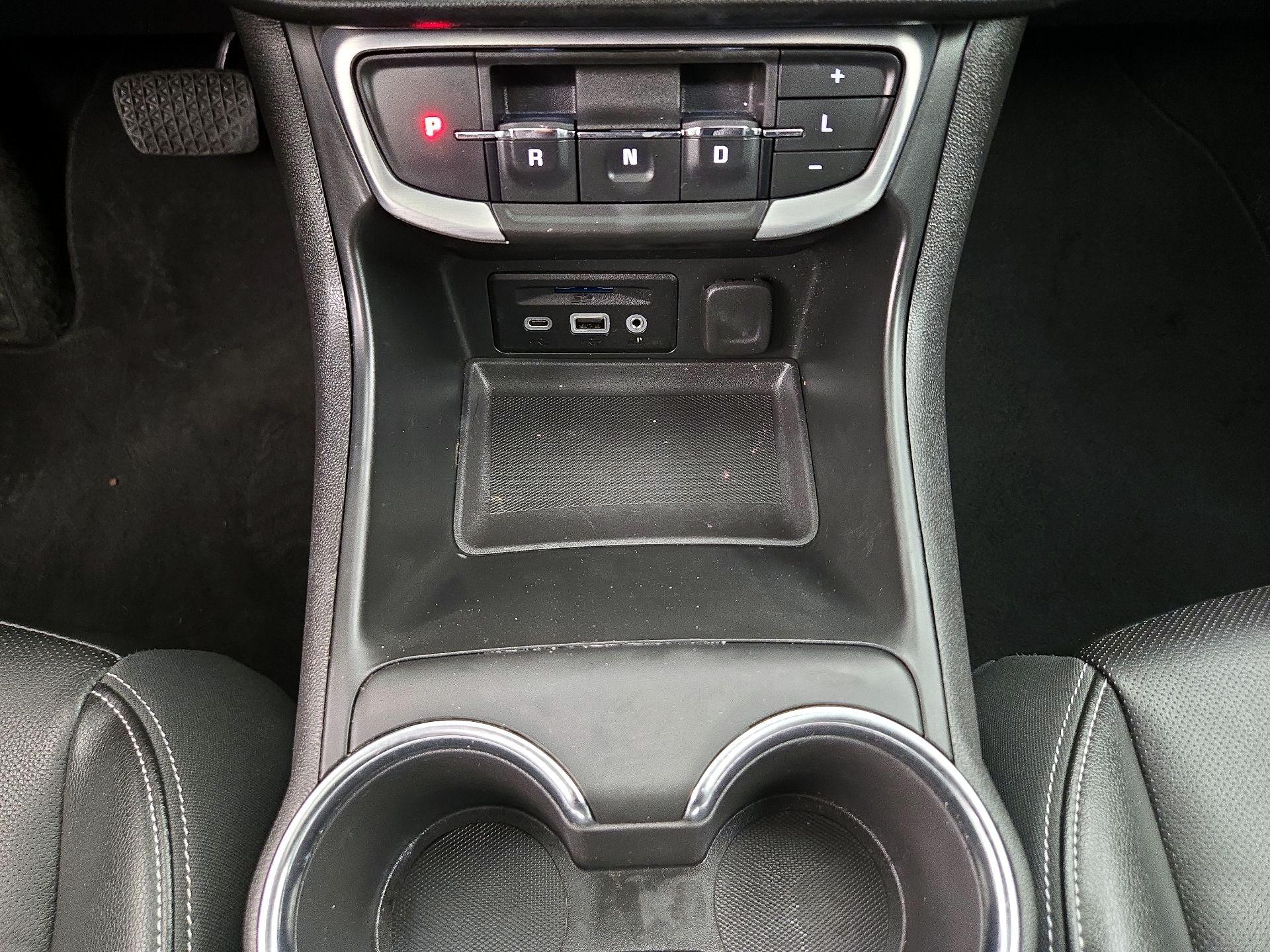 Thumbnail: 2022 GMC Terrain - 17