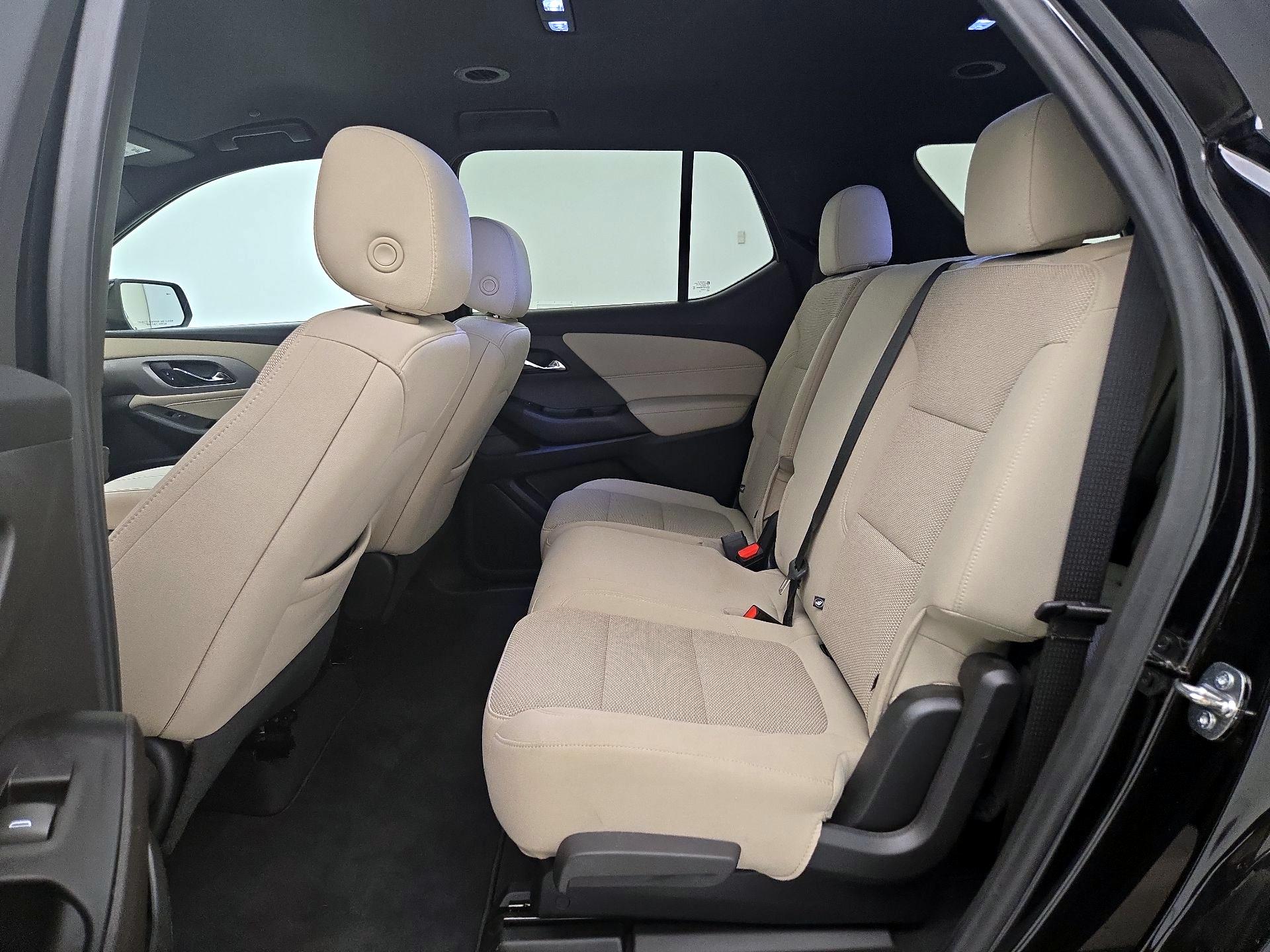 Thumbnail: 2023 Chevrolet Traverse - 19
