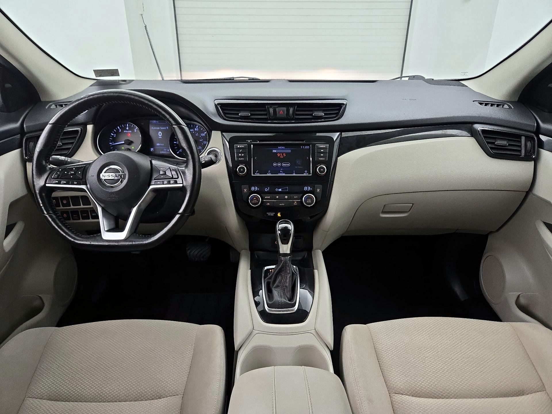 Thumbnail: 2022 Nissan Rogue Sport - 9
