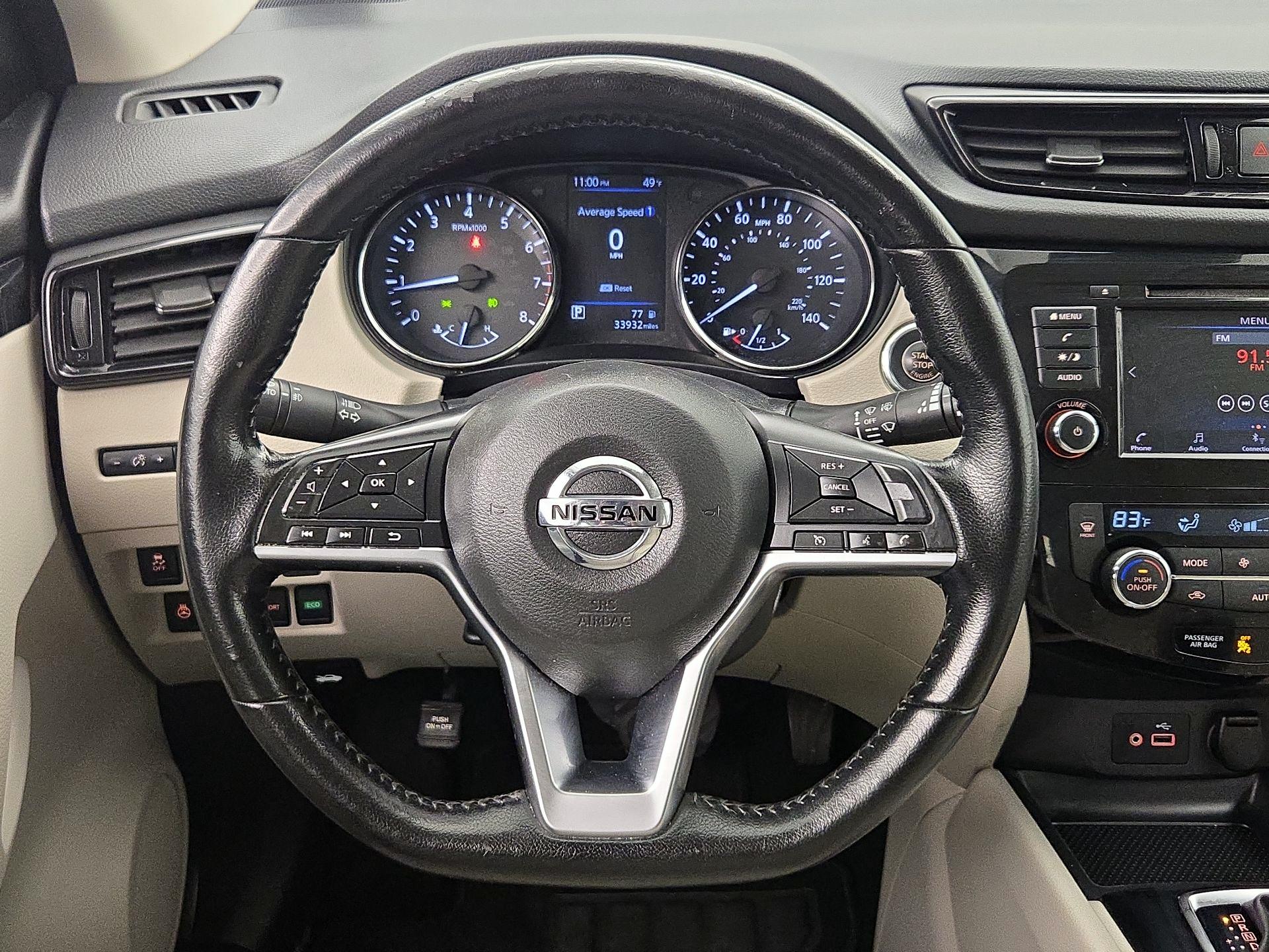 Thumbnail: 2022 Nissan Rogue Sport - 10