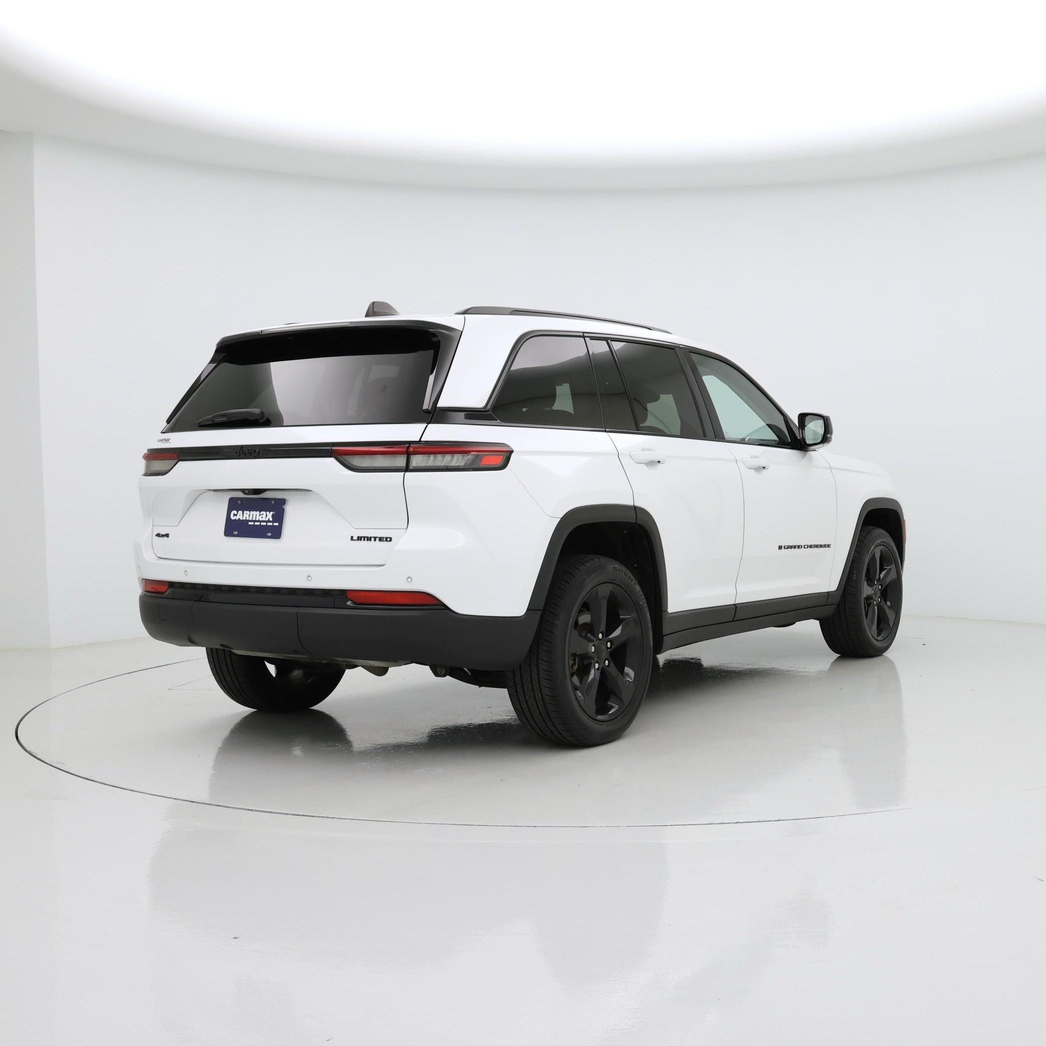 Thumbnail: 2023 Jeep Grand Cherokee - 8