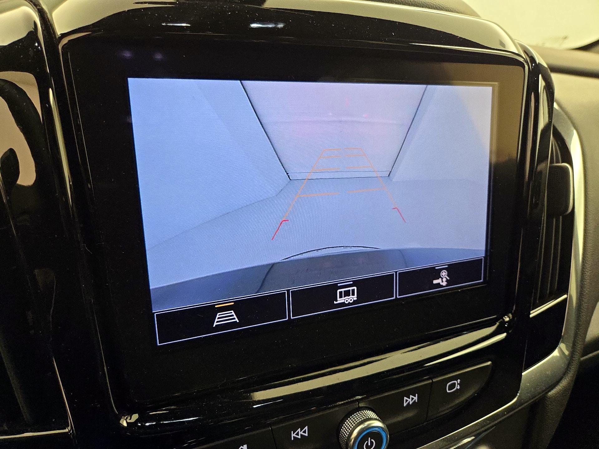 Thumbnail: 2023 Chevrolet Traverse - 14