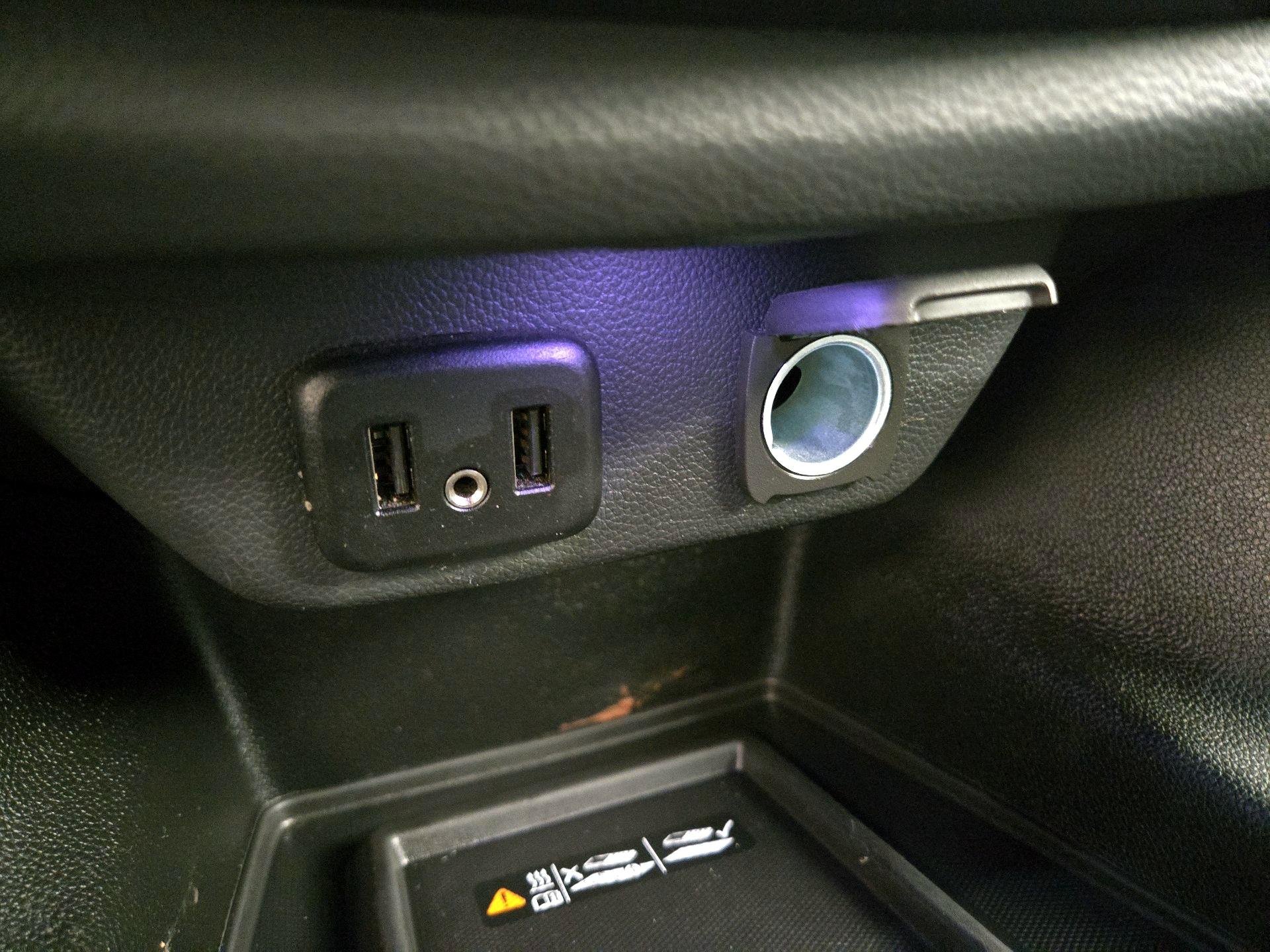 Thumbnail: 2023 Chevrolet Traverse - 18