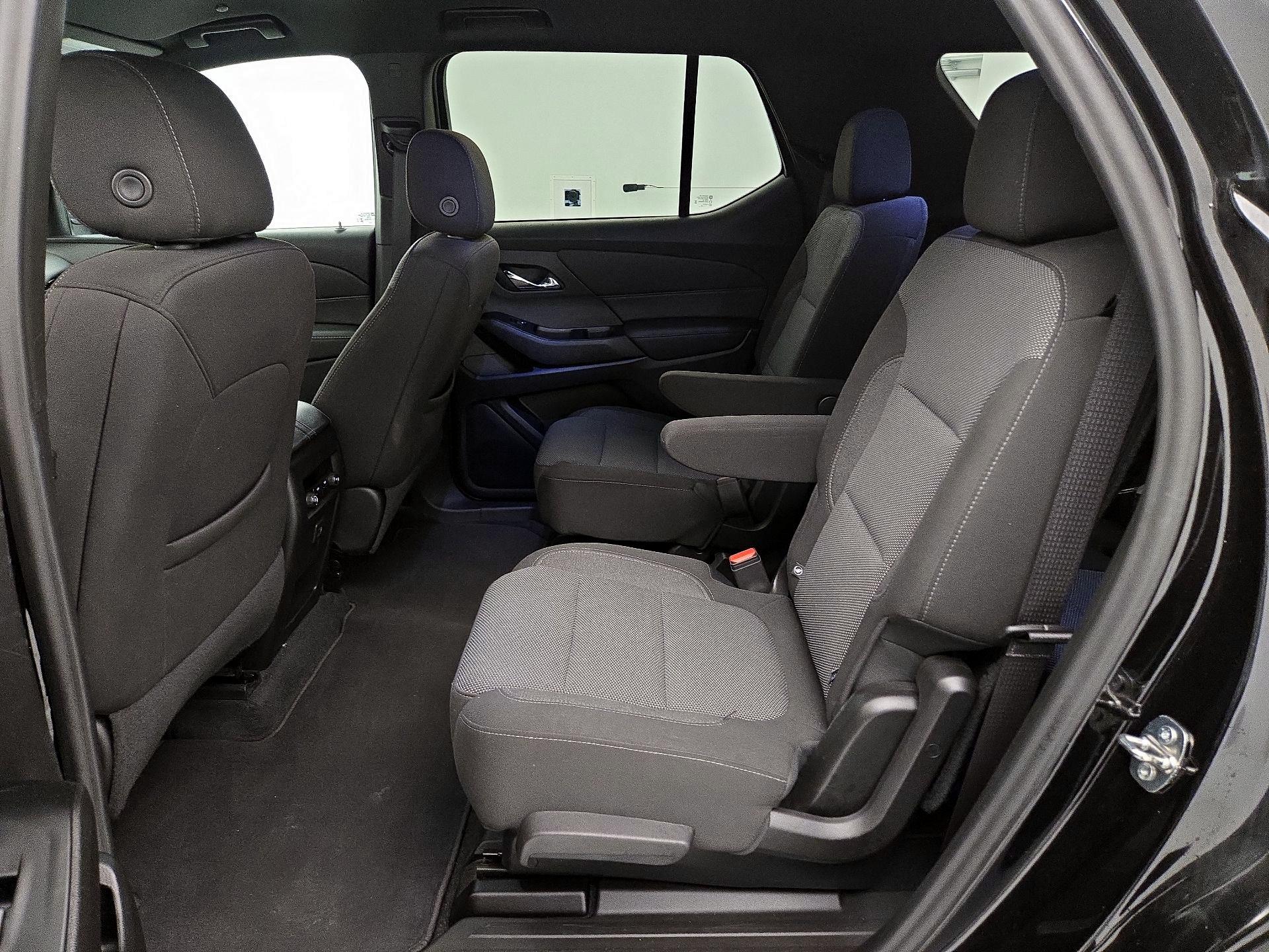 Thumbnail: 2023 Chevrolet Traverse - 19