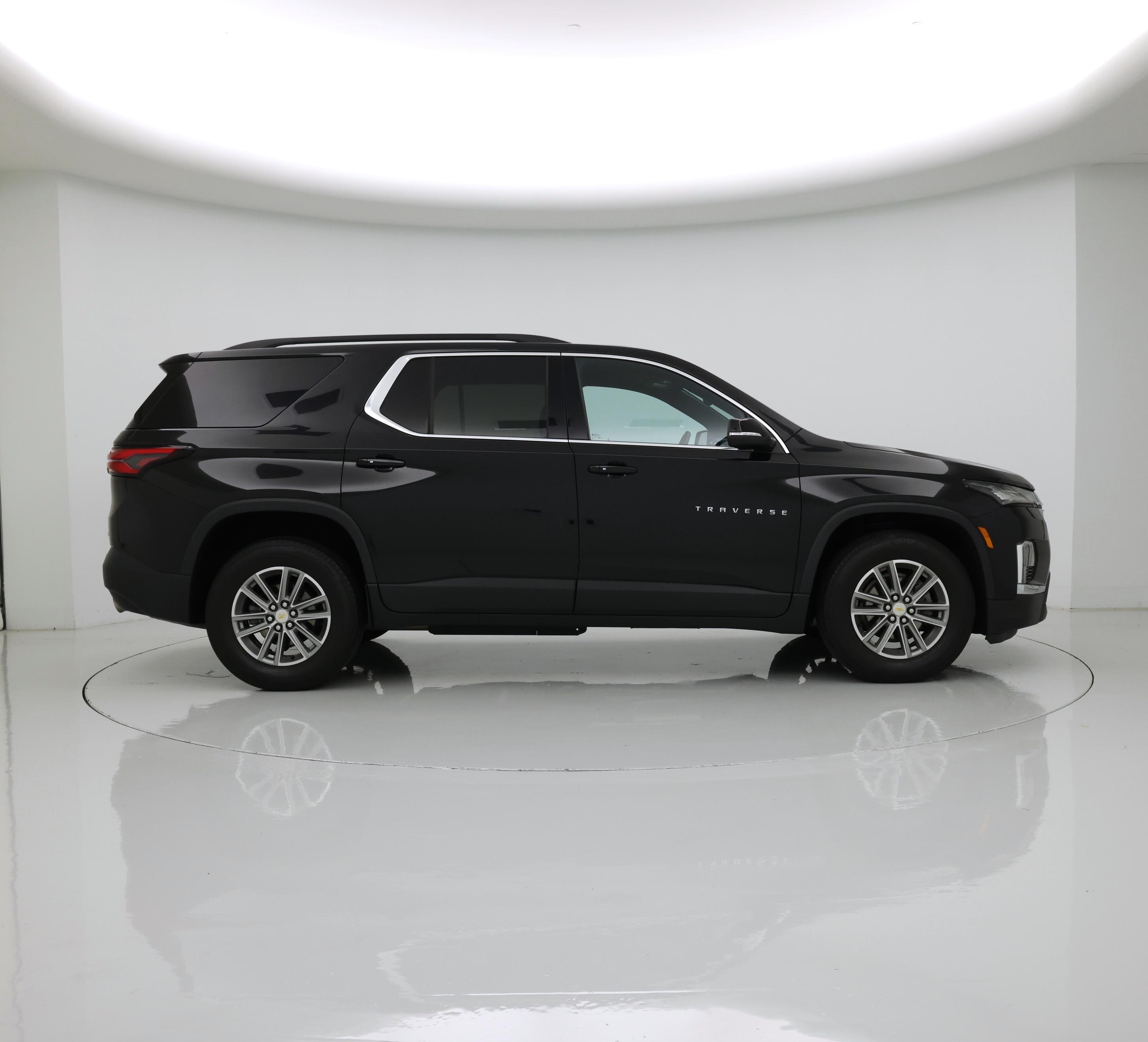 Thumbnail: 2023 Chevrolet Traverse - 7
