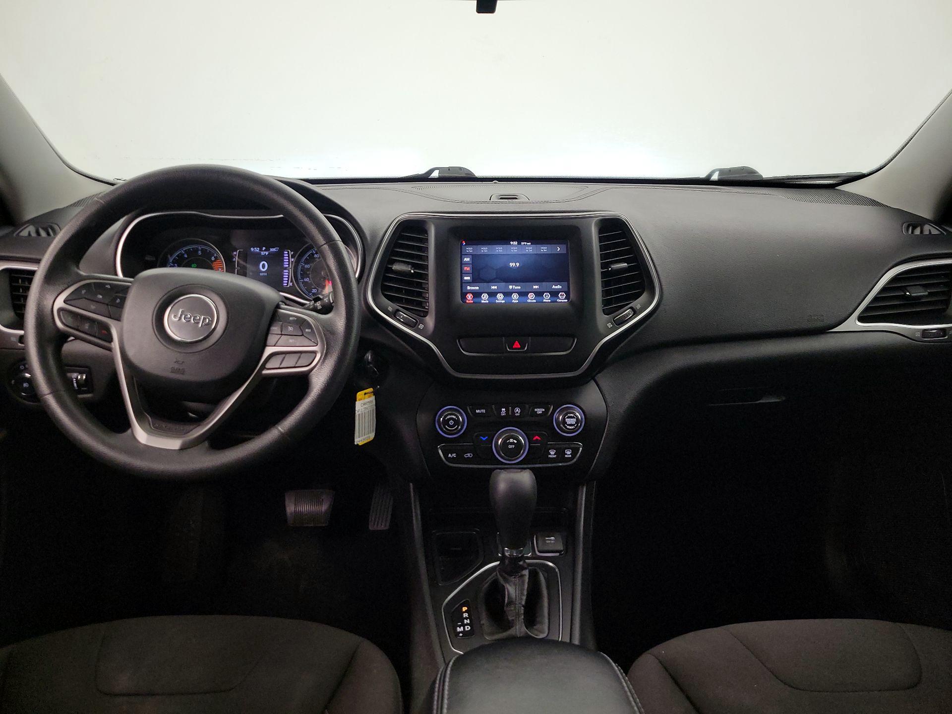 Thumbnail: 2019 Jeep Cherokee - 9