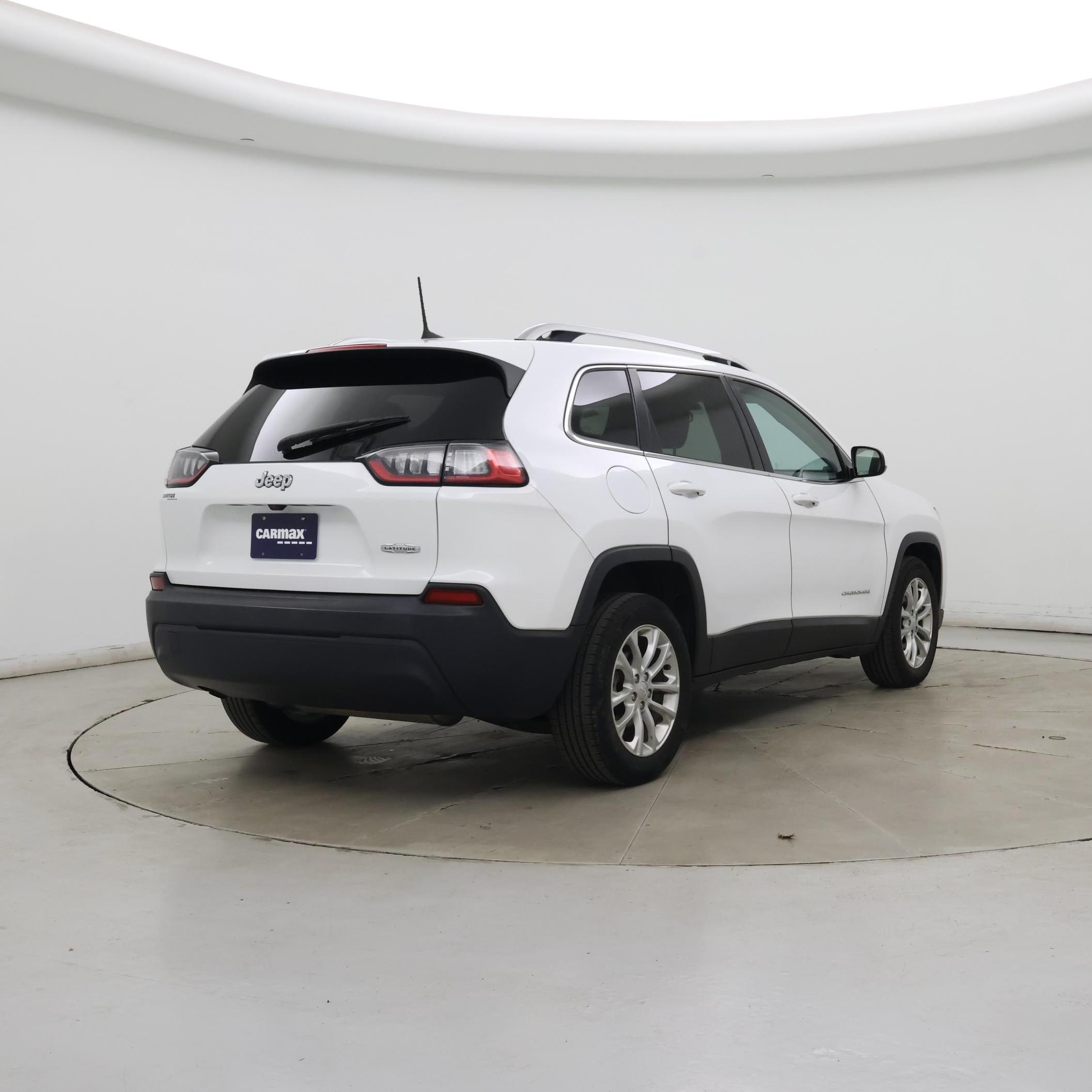 Thumbnail: 2019 Jeep Cherokee - 8