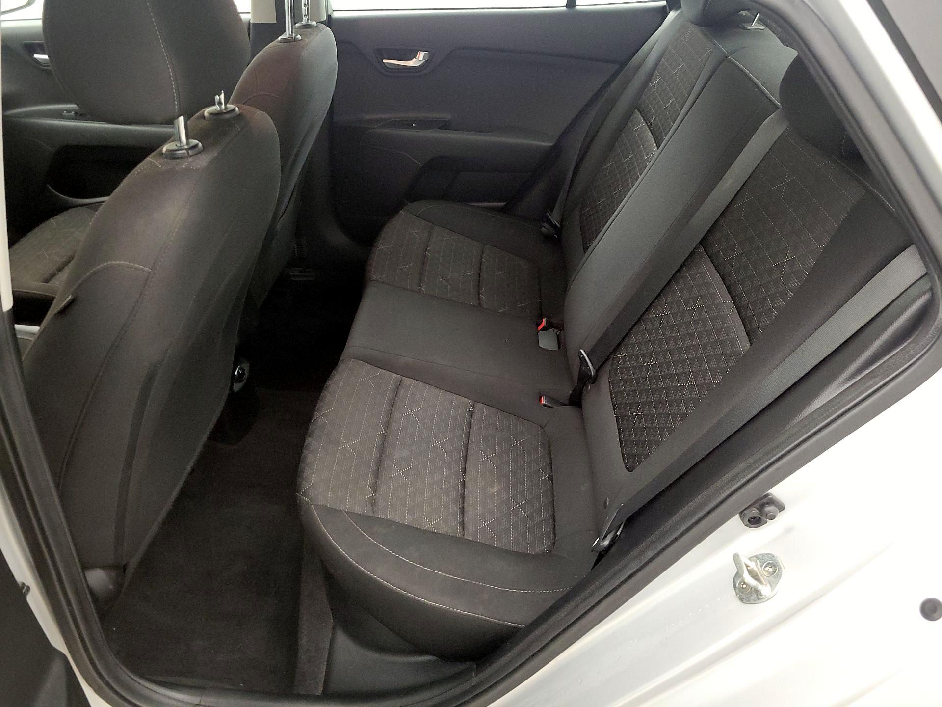 Thumbnail: 2019 Kia Rio - 19