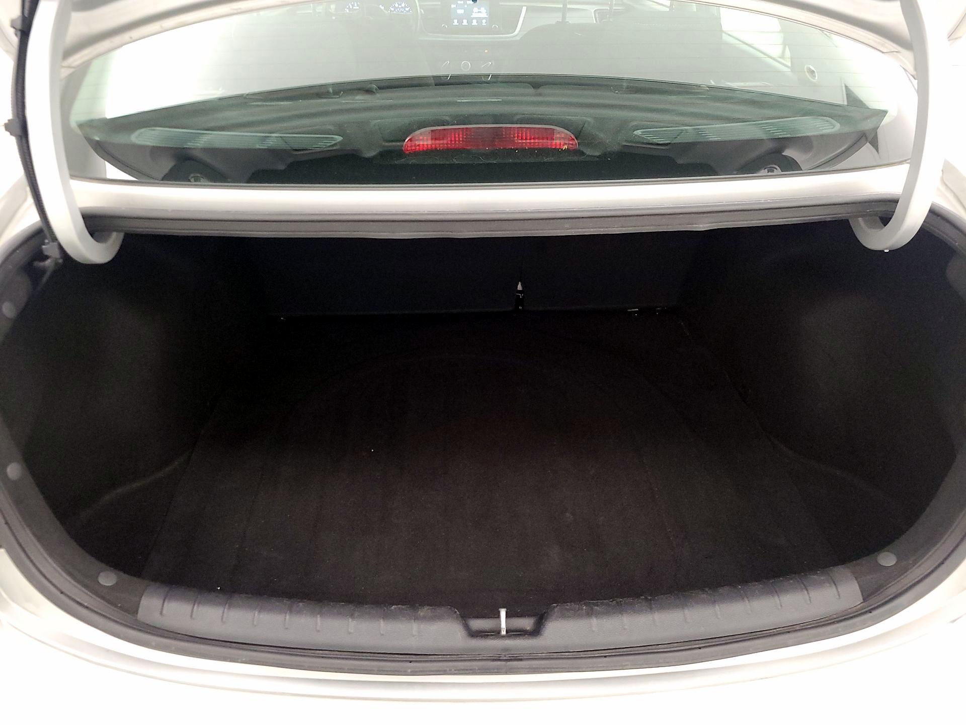 Thumbnail: 2019 Kia Rio - 20