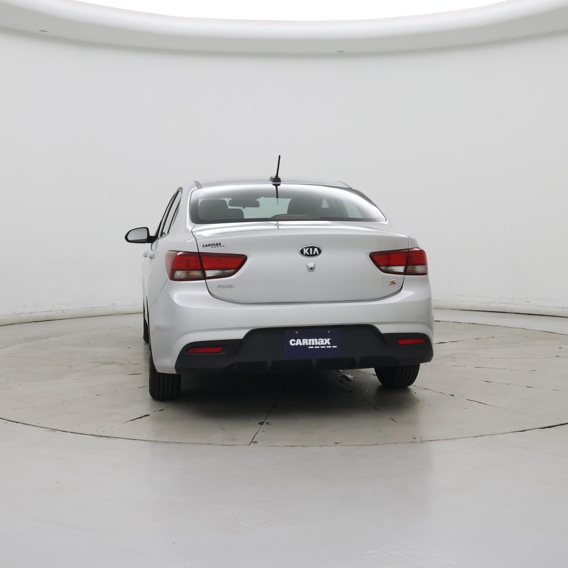 Thumbnail: 2019 Kia Rio - 6