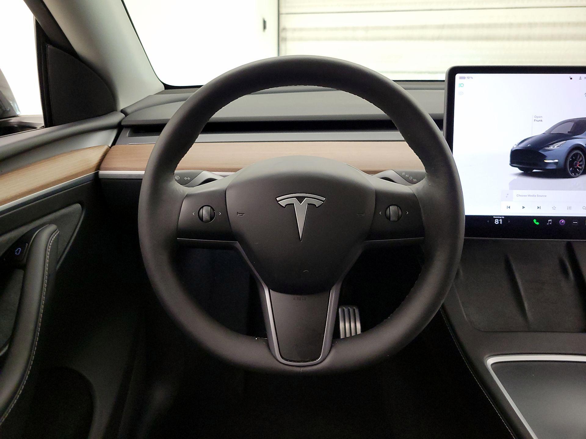 Thumbnail: 2024 Tesla Model Y - 10