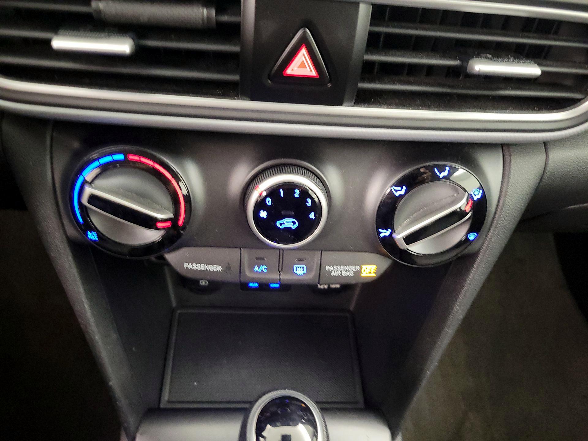 Thumbnail: 2021 Hyundai Kona - 16