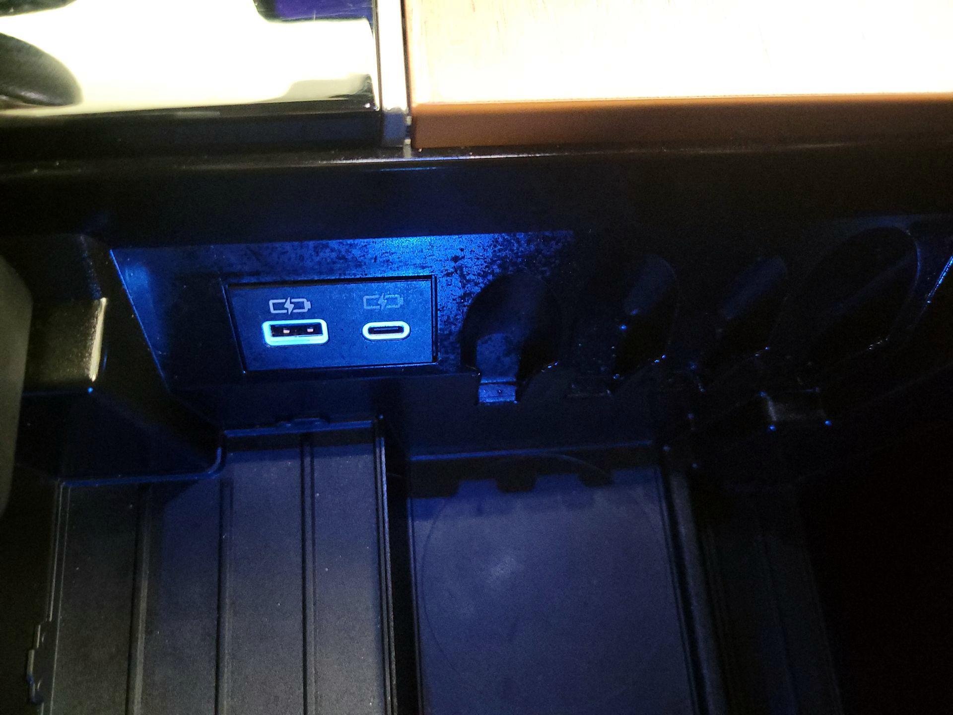 Thumbnail: 2024 Toyota Tundra - 18