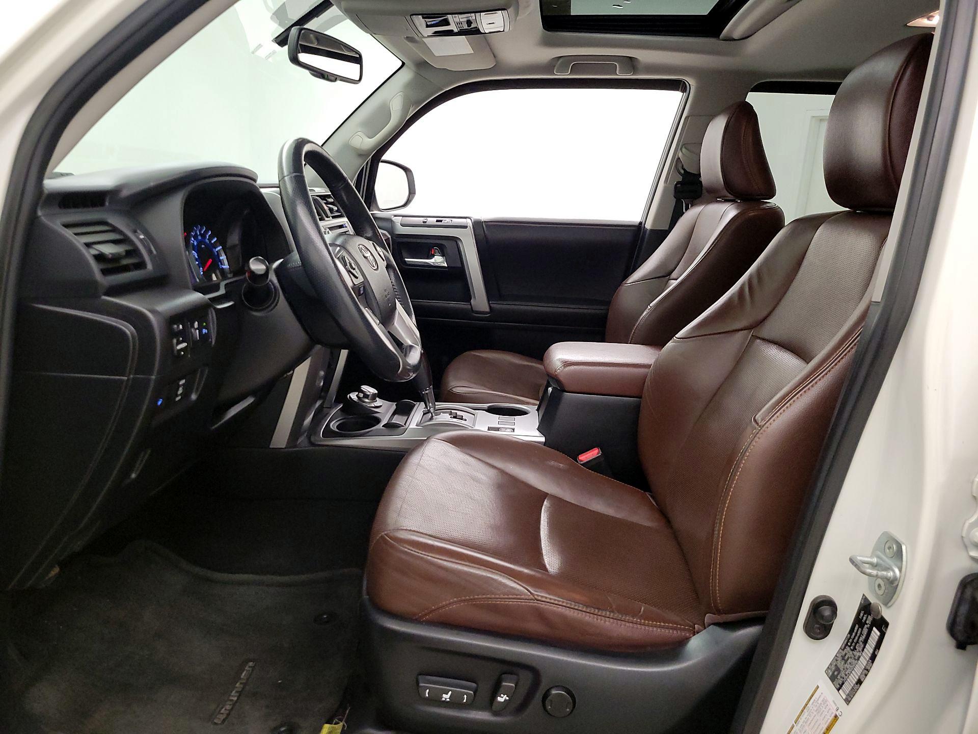 Thumbnail: 2016 Toyota 4Runner - 11
