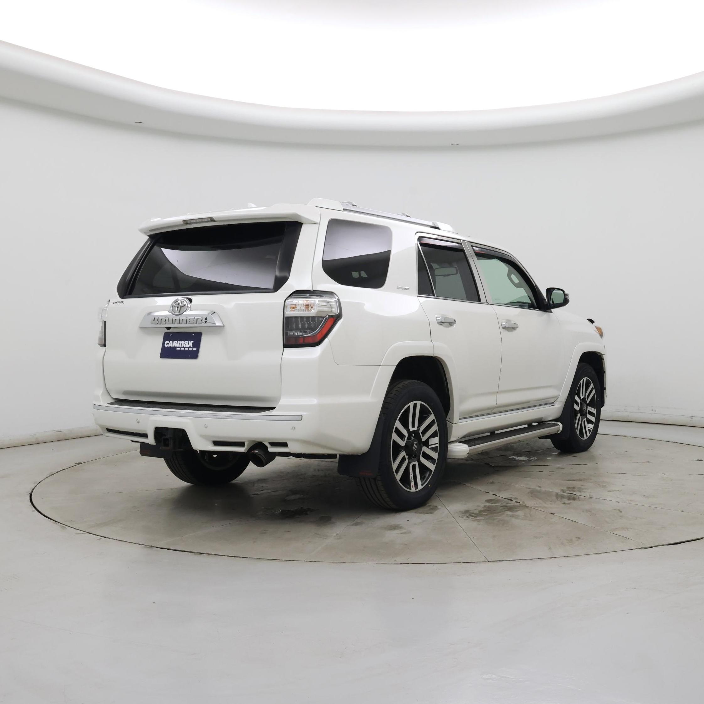 Thumbnail: 2016 Toyota 4Runner - 8