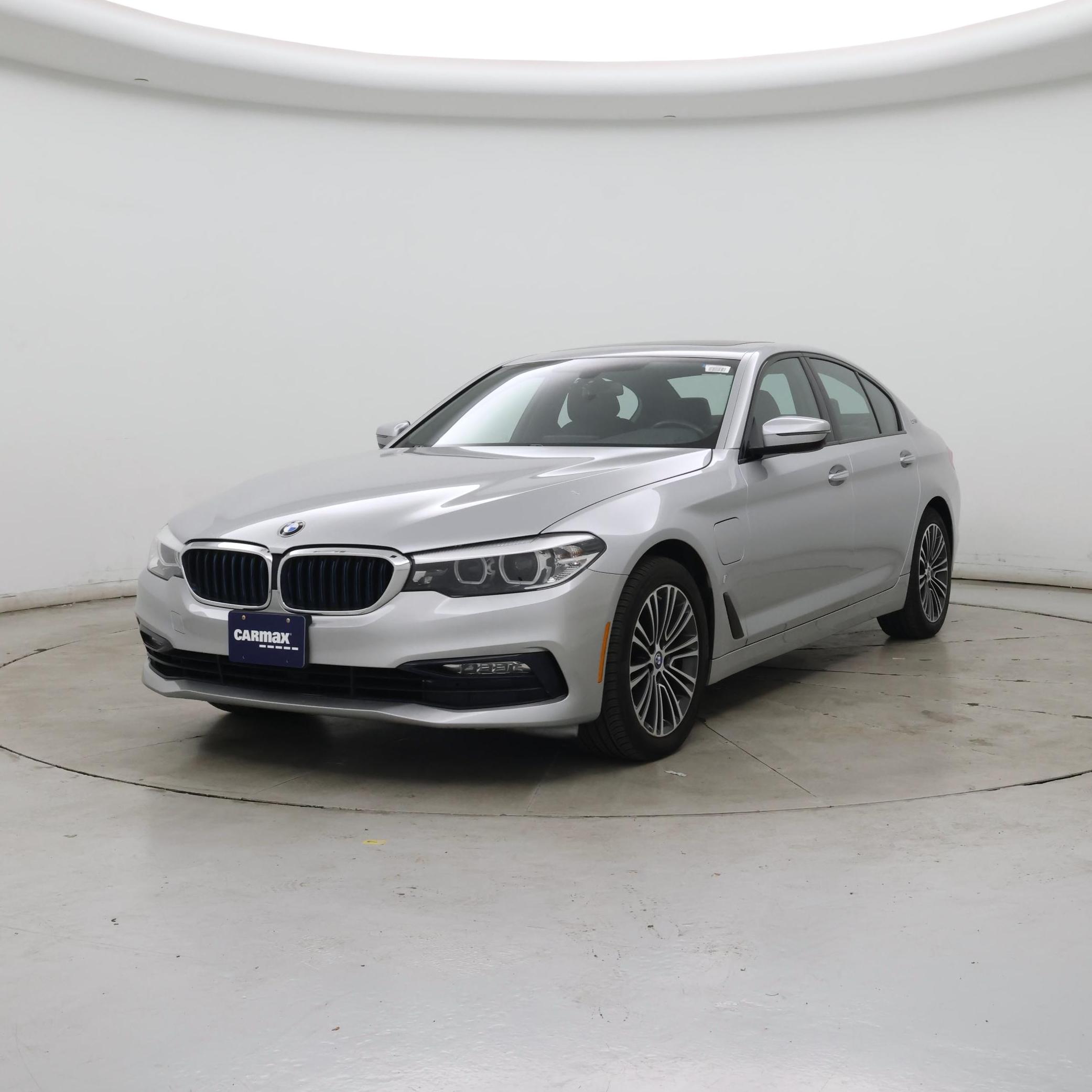 Thumbnail: 2018 BMW 5 Series - 4