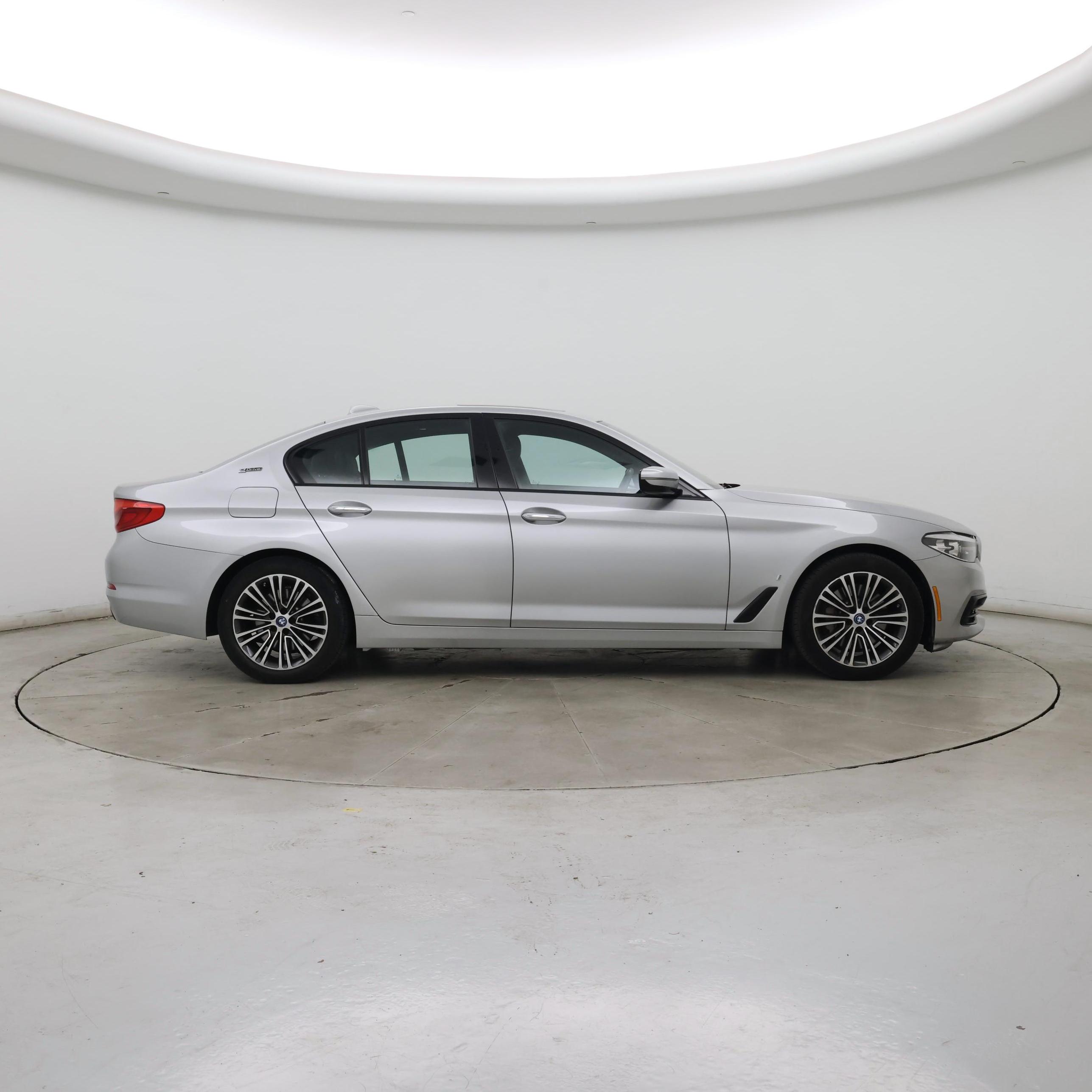 Thumbnail: 2018 BMW 5 Series - 7