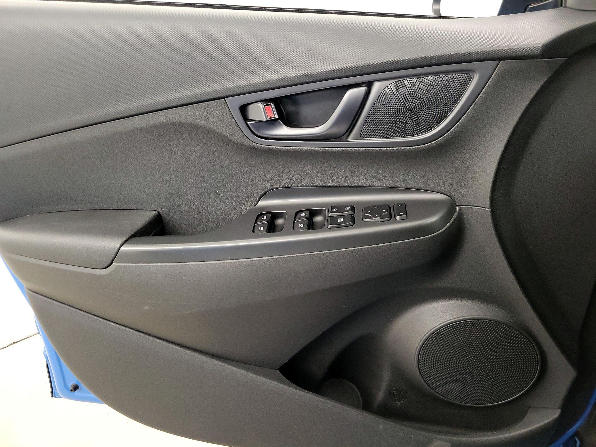 Thumbnail: 2022 Hyundai Kona - 12