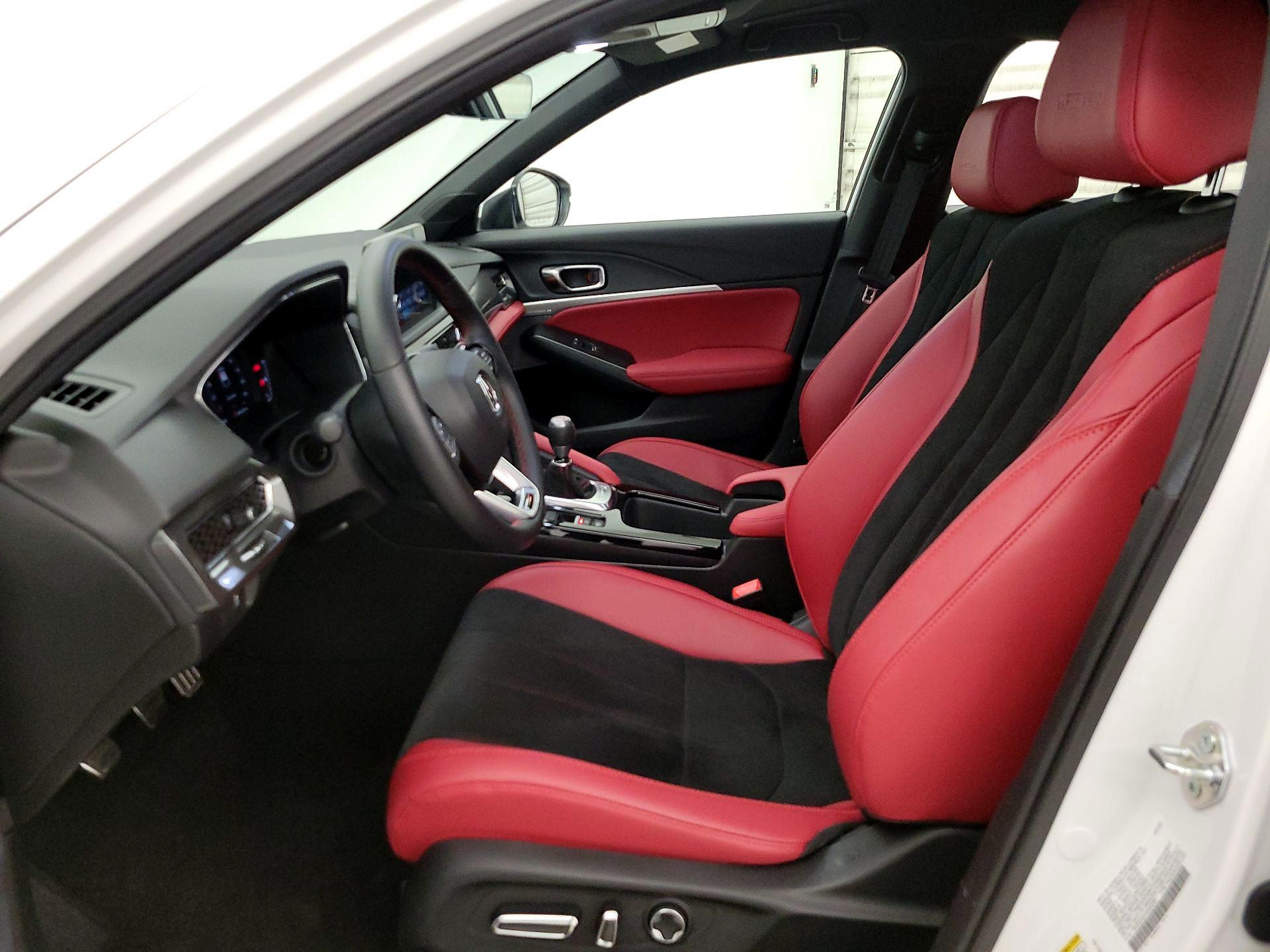 Thumbnail: 2025 Acura Integra - 11