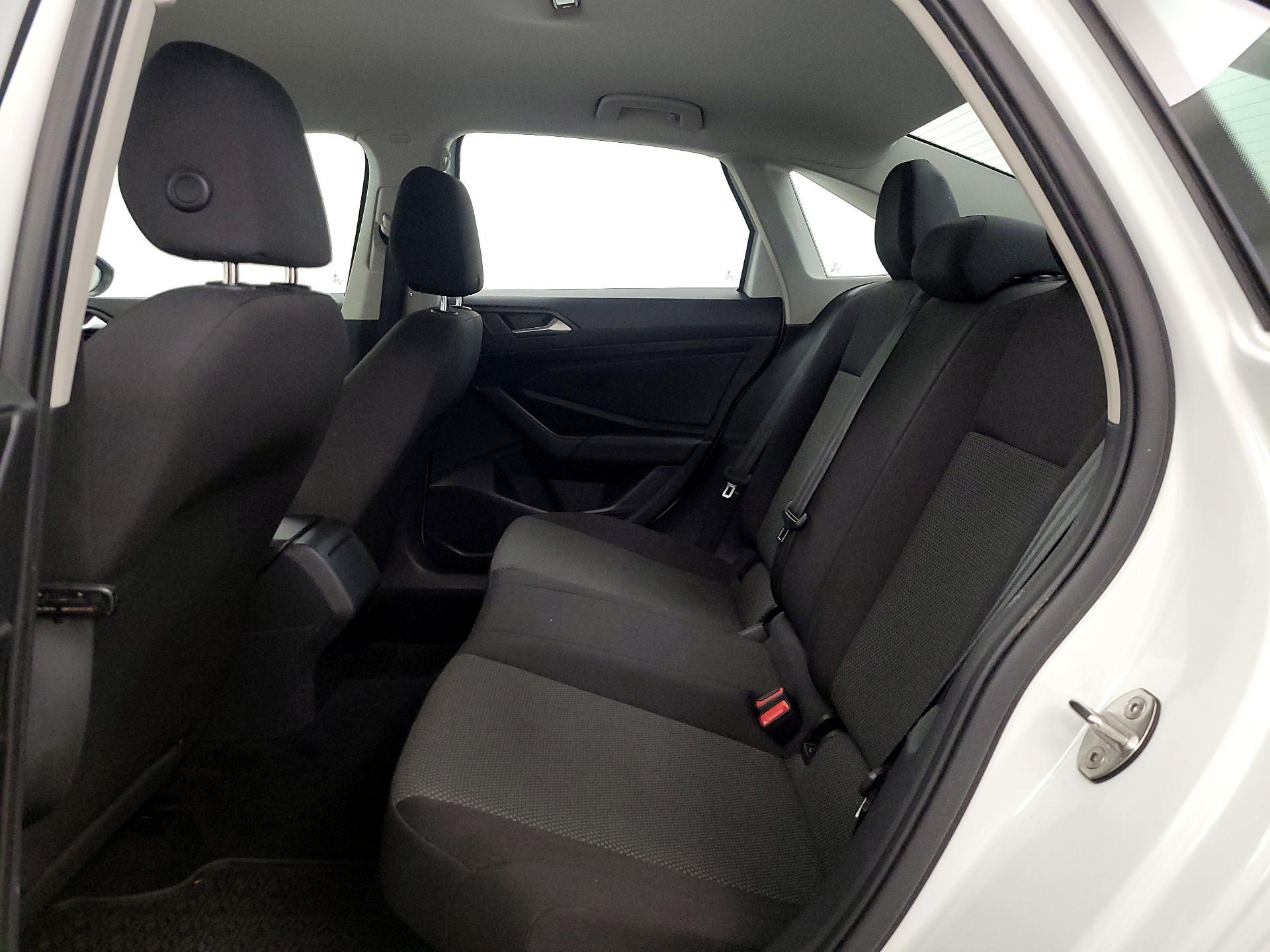 Thumbnail: 2021 Volkswagen Jetta - 19