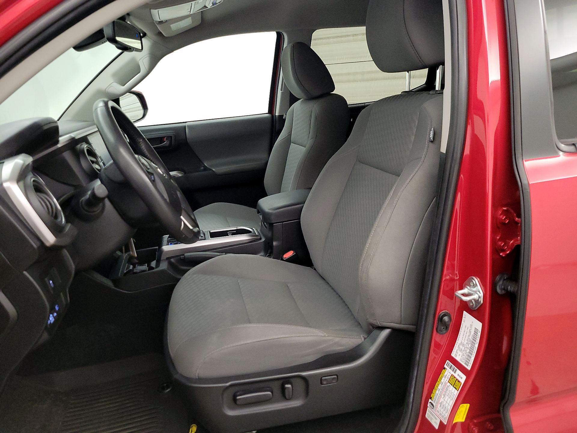 Thumbnail: 2022 Toyota Tacoma - 11